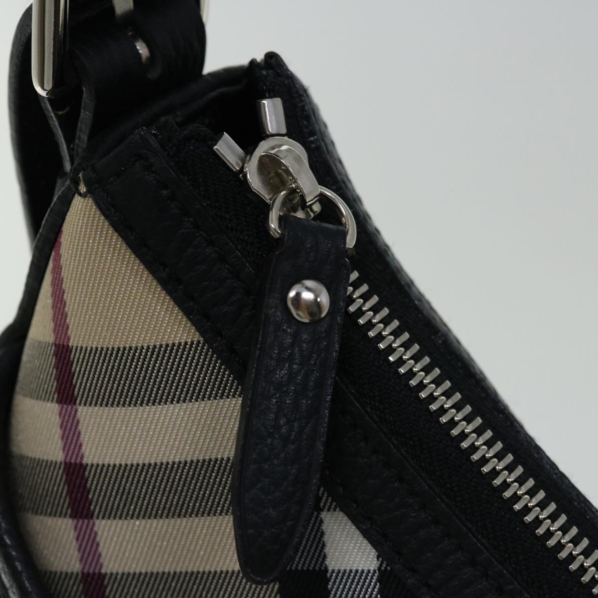 BURBERRY Nova Check Shoulder Bag