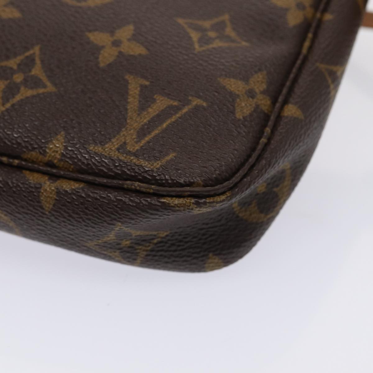 LOUIS VUITTON Pochette Accessoire Clutch Bag