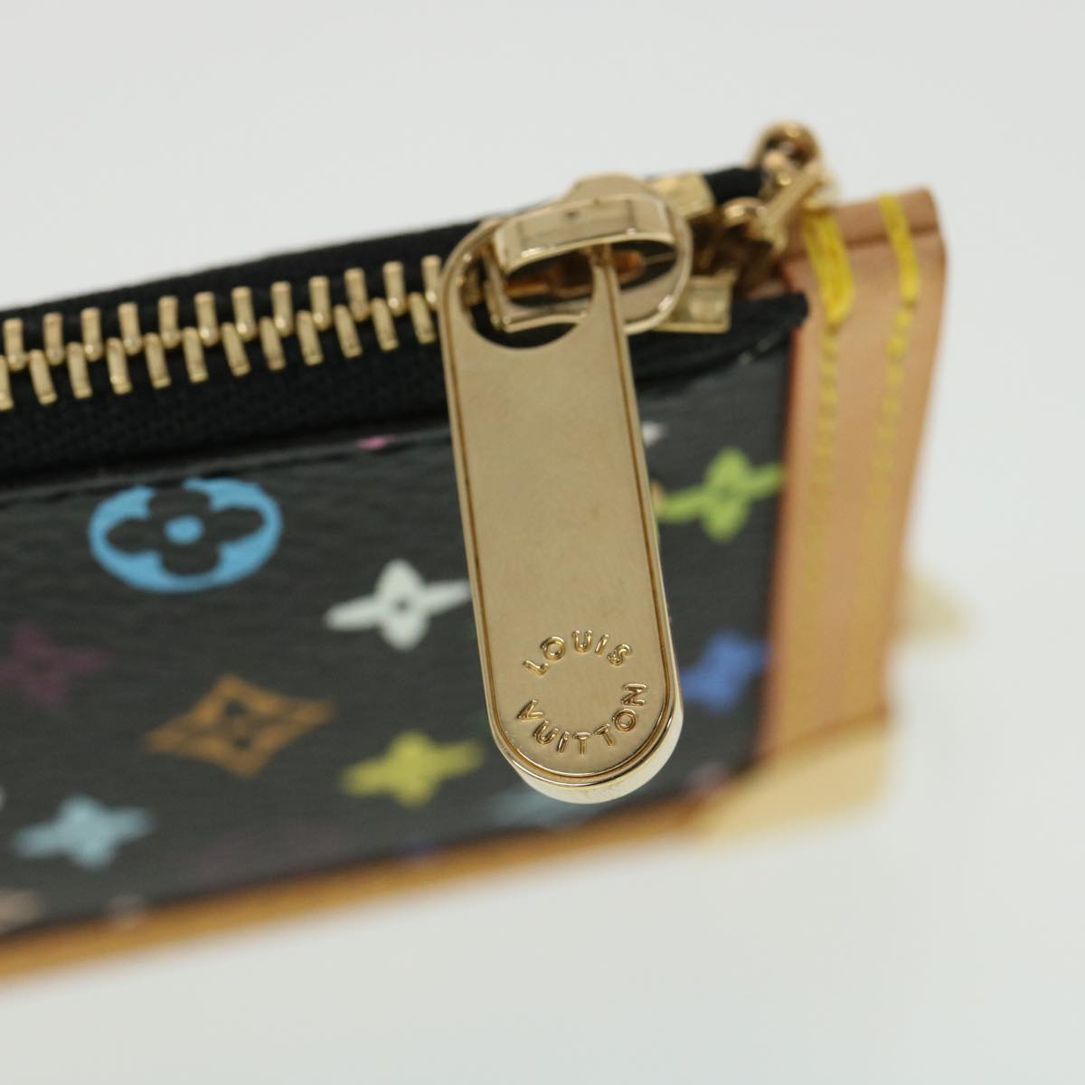 LOUIS VUITTON Pochette Cles Wallet