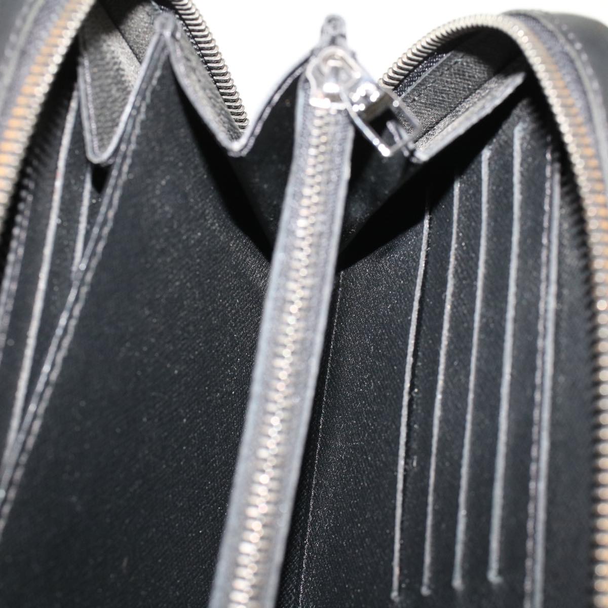 LOUIS VUITTON Zippy XL Wallet