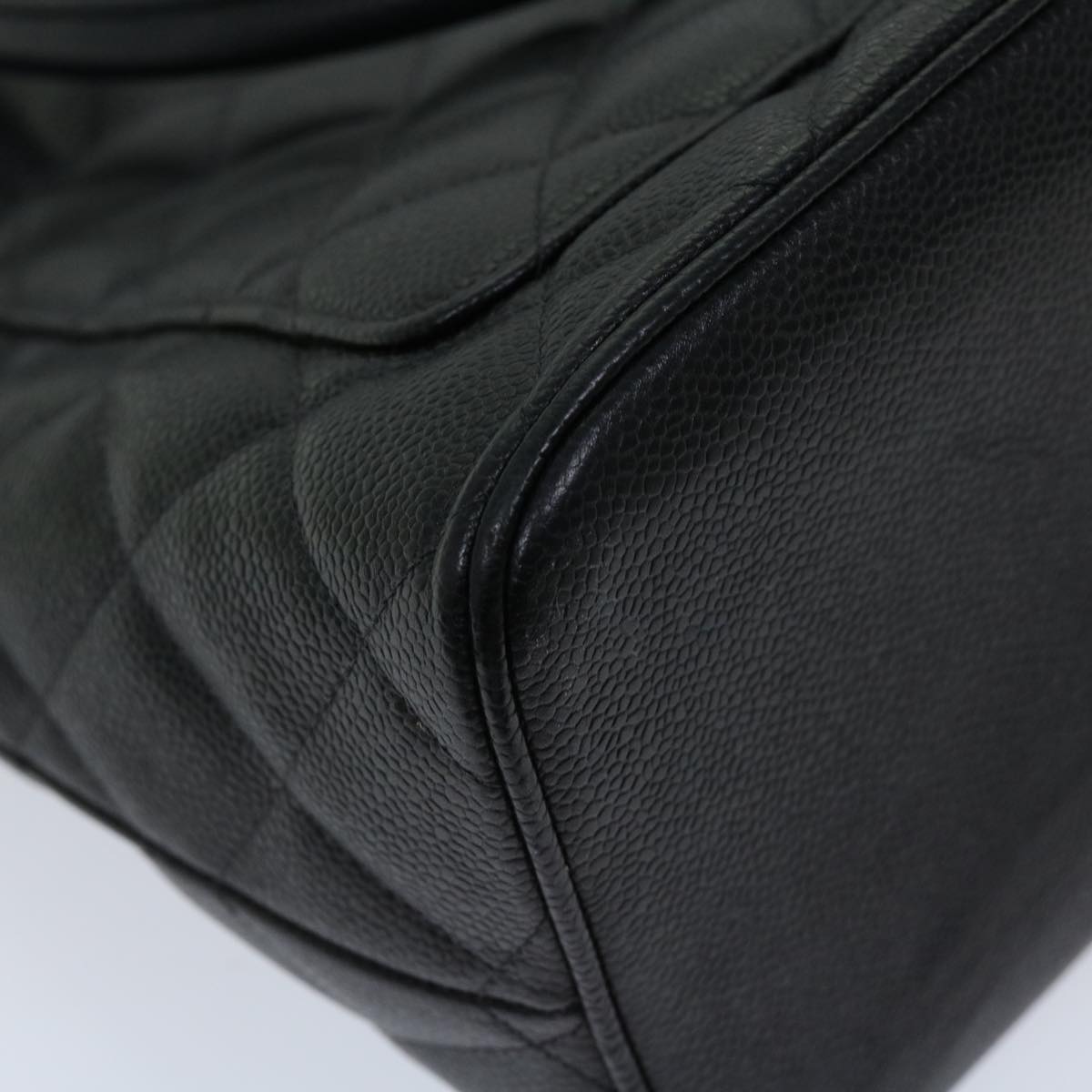 CHANEL Medaillon Tote