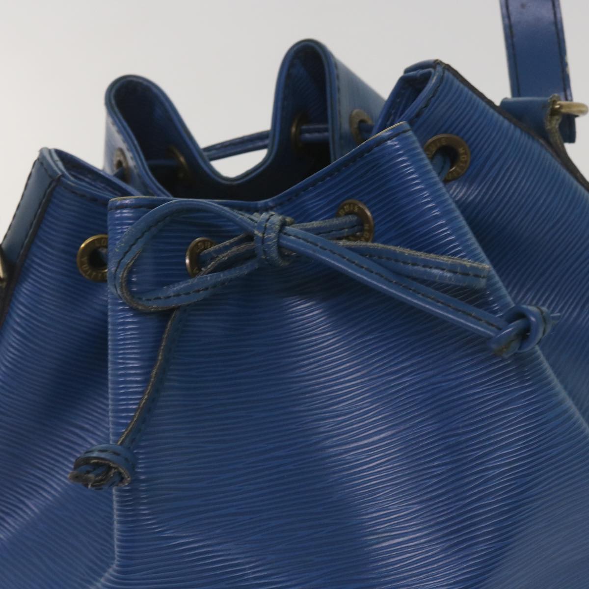 LOUIS VUITTON Petit Noe Shoulder Bag
