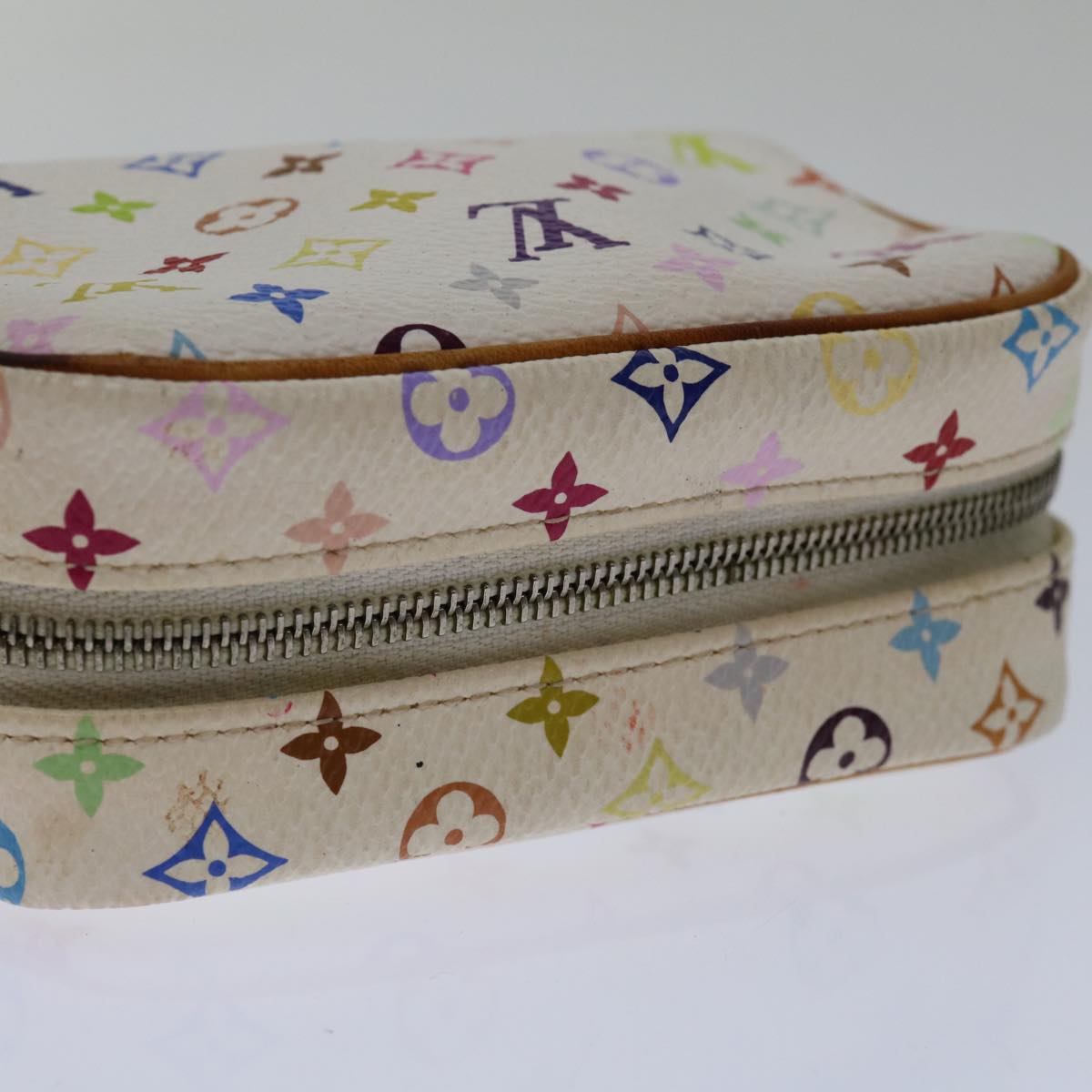 LOUIS VUITTON Wapity Clutch Bag