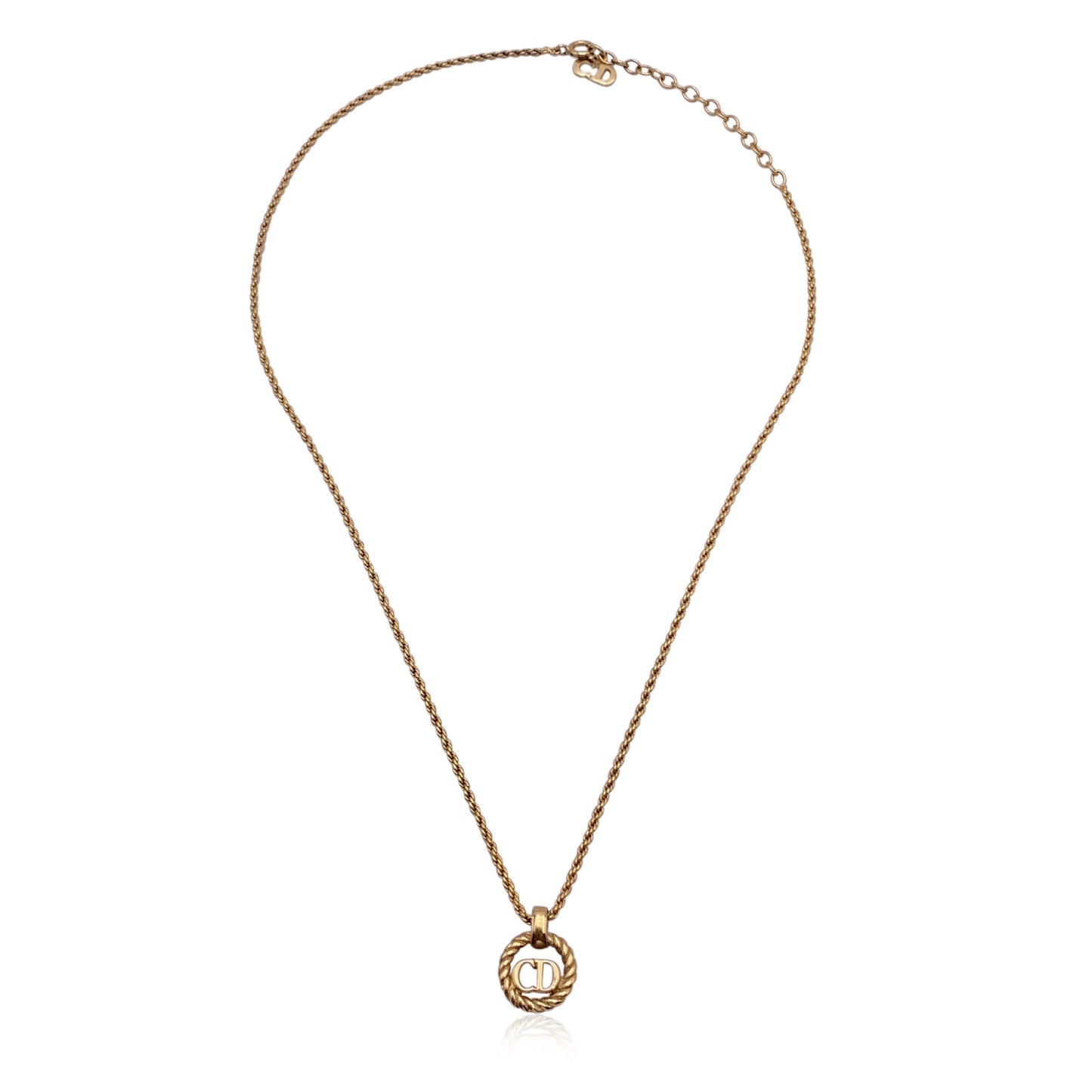 CHRISTIAN DIOR Gold Metal Small Cd Logo Round Pendant Chain Necklace