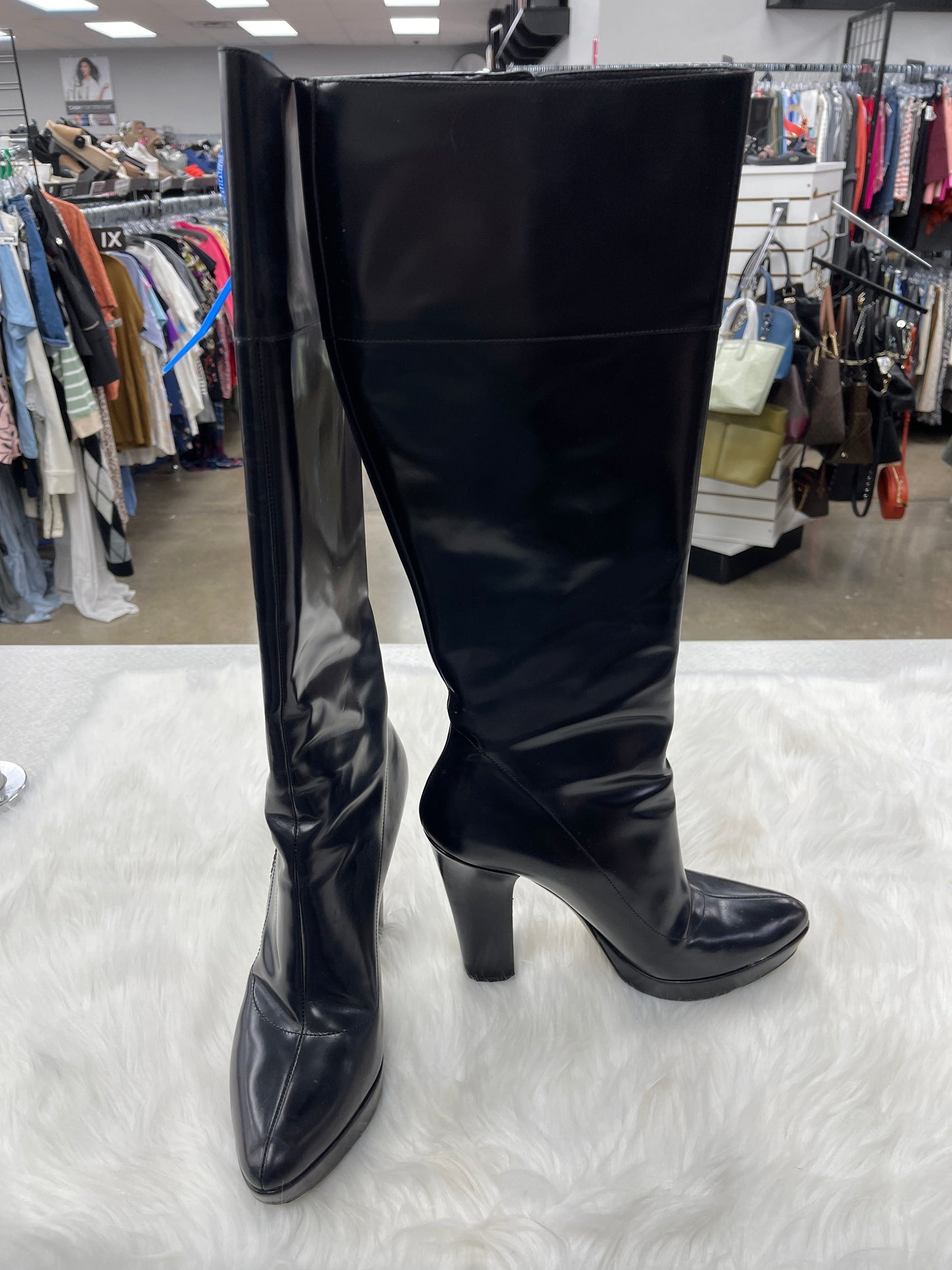 Boots Knee Heels By Gucci  Size: 10