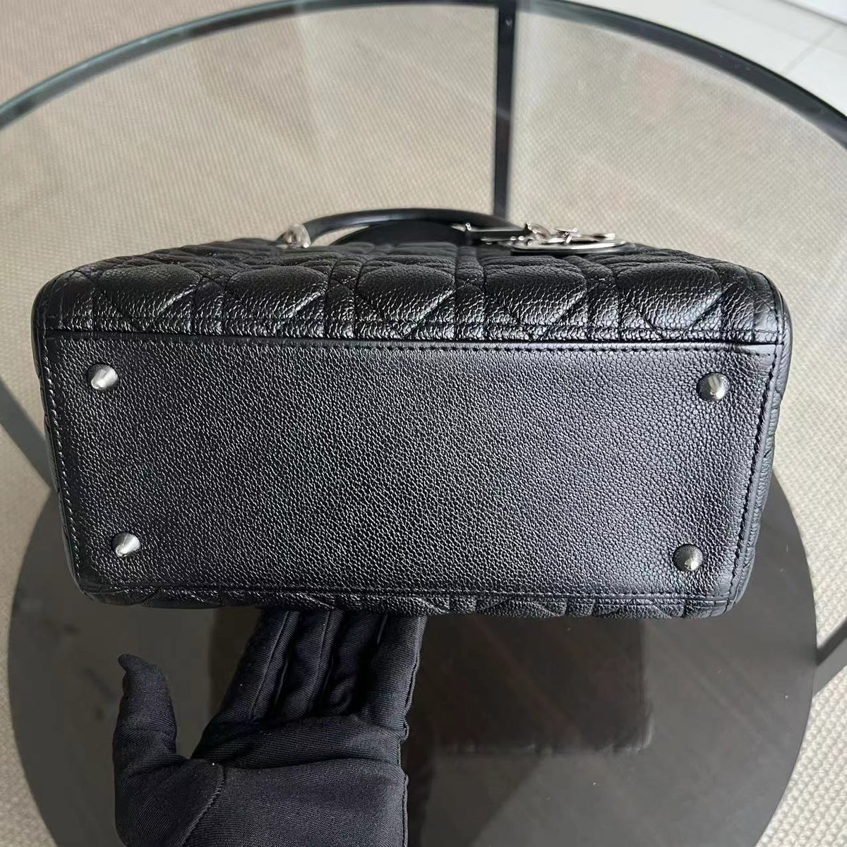 *Rare Caviar* Lady Medium Grained Calfskin Black Silver Hardware