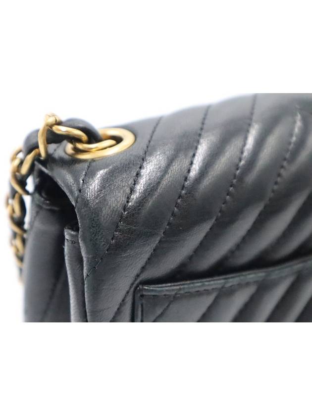 Women s Cross Bag Black Chanel A35200 Gold COCO Logo Lambskin Classic Chevron Petit Sac Mini Flap Chain Shoulder Chanel