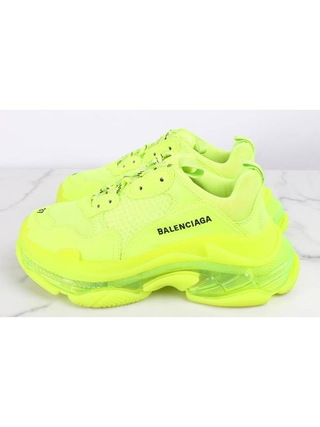 Luxury Balenciaga  Airsole Triple S Sneakers 37 240
