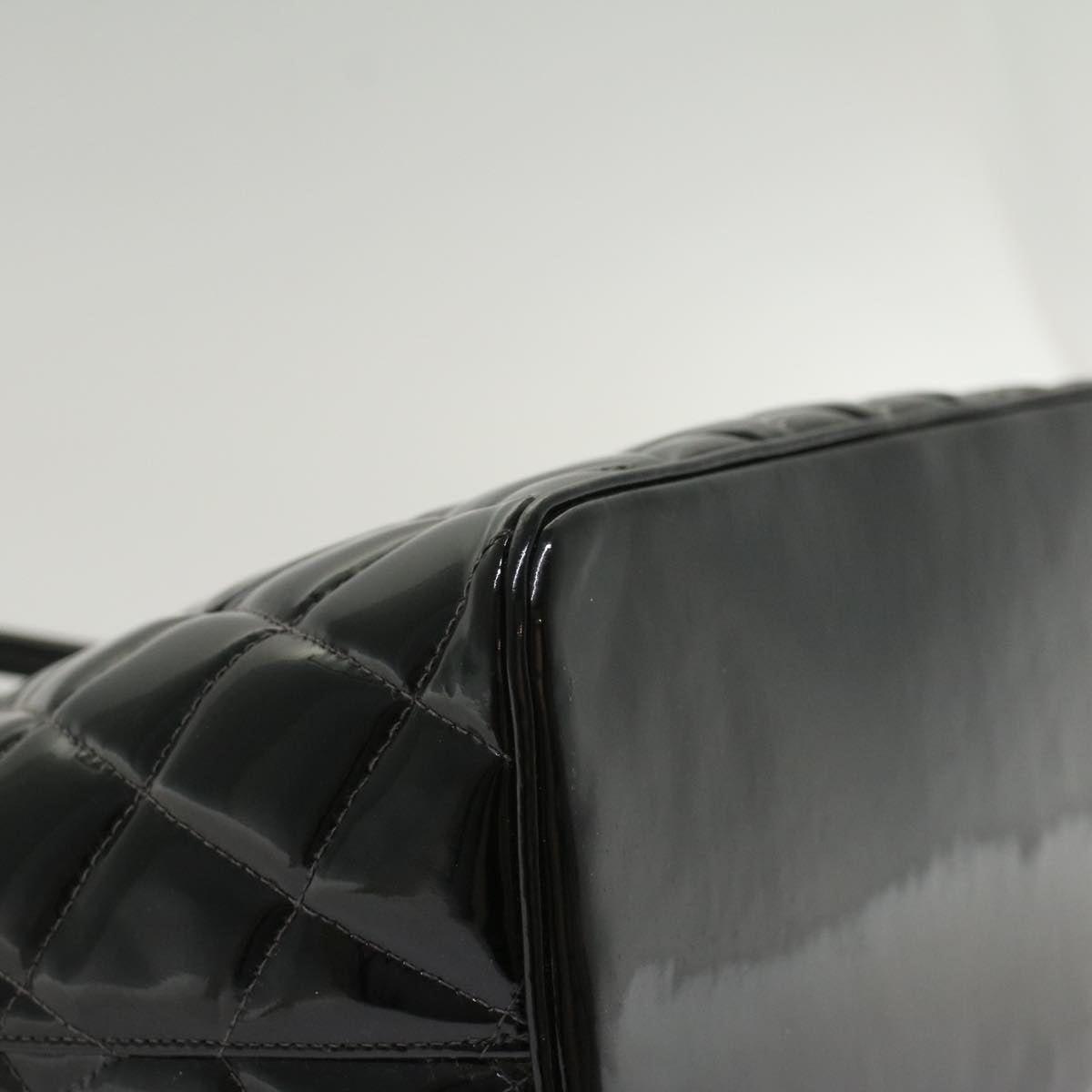 CHANEL Medaillon Tote