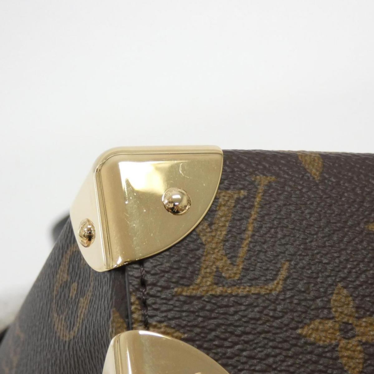 Louis Vuitton M82465 Monochromatic reverse camera box