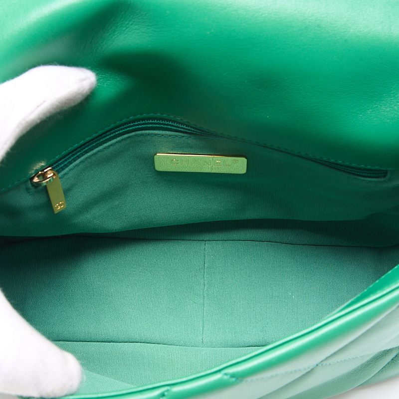 CHANEL 【CHANEL】 CHANEL 19 Matrasse 2w Chain Sder  Green (Gen  Silver Gold) Tote Bag  Start Bag  Bag Hybrid 【 Ship】 Netherlands Online