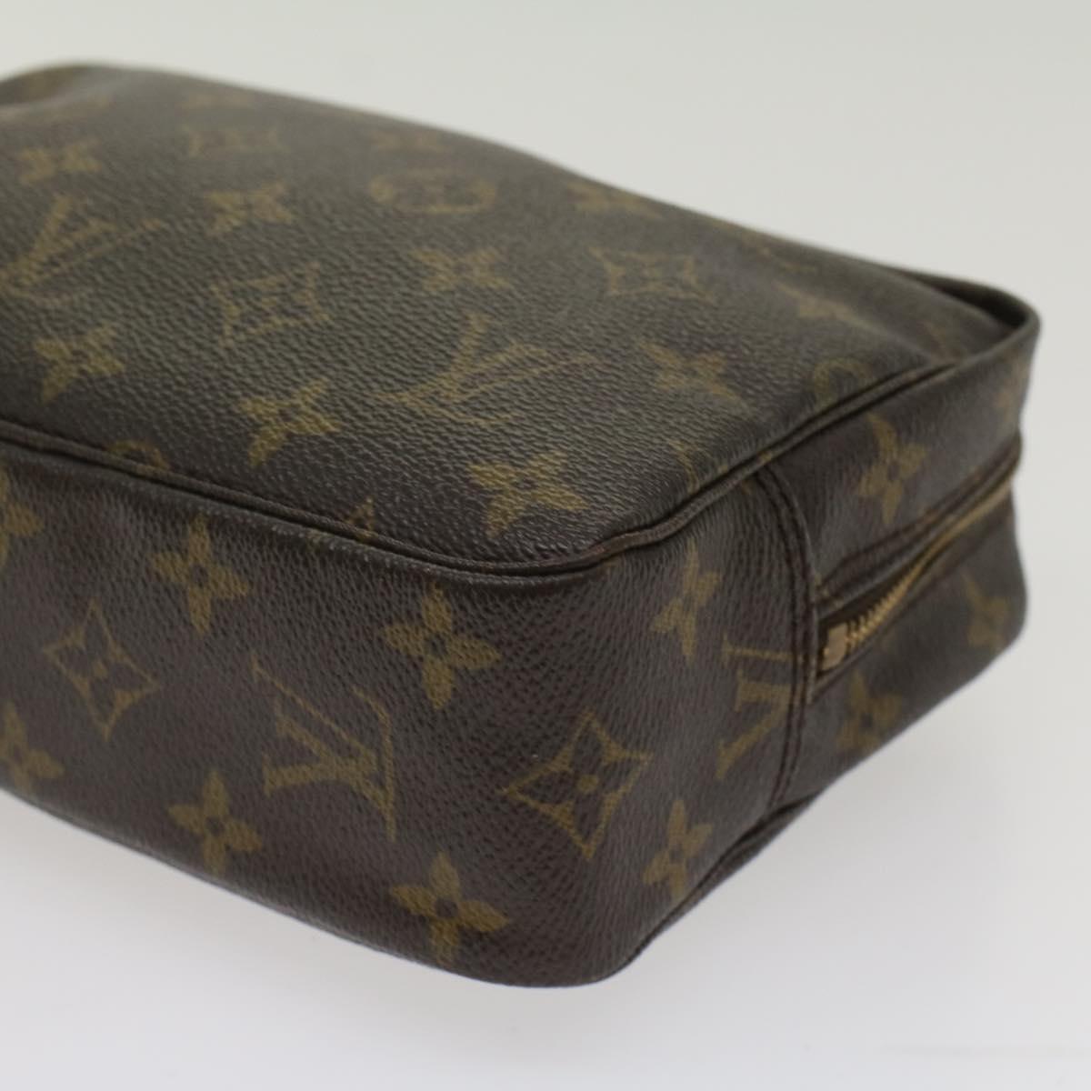 LOUIS VUITTON Trousse de Toilette Clutch Bag