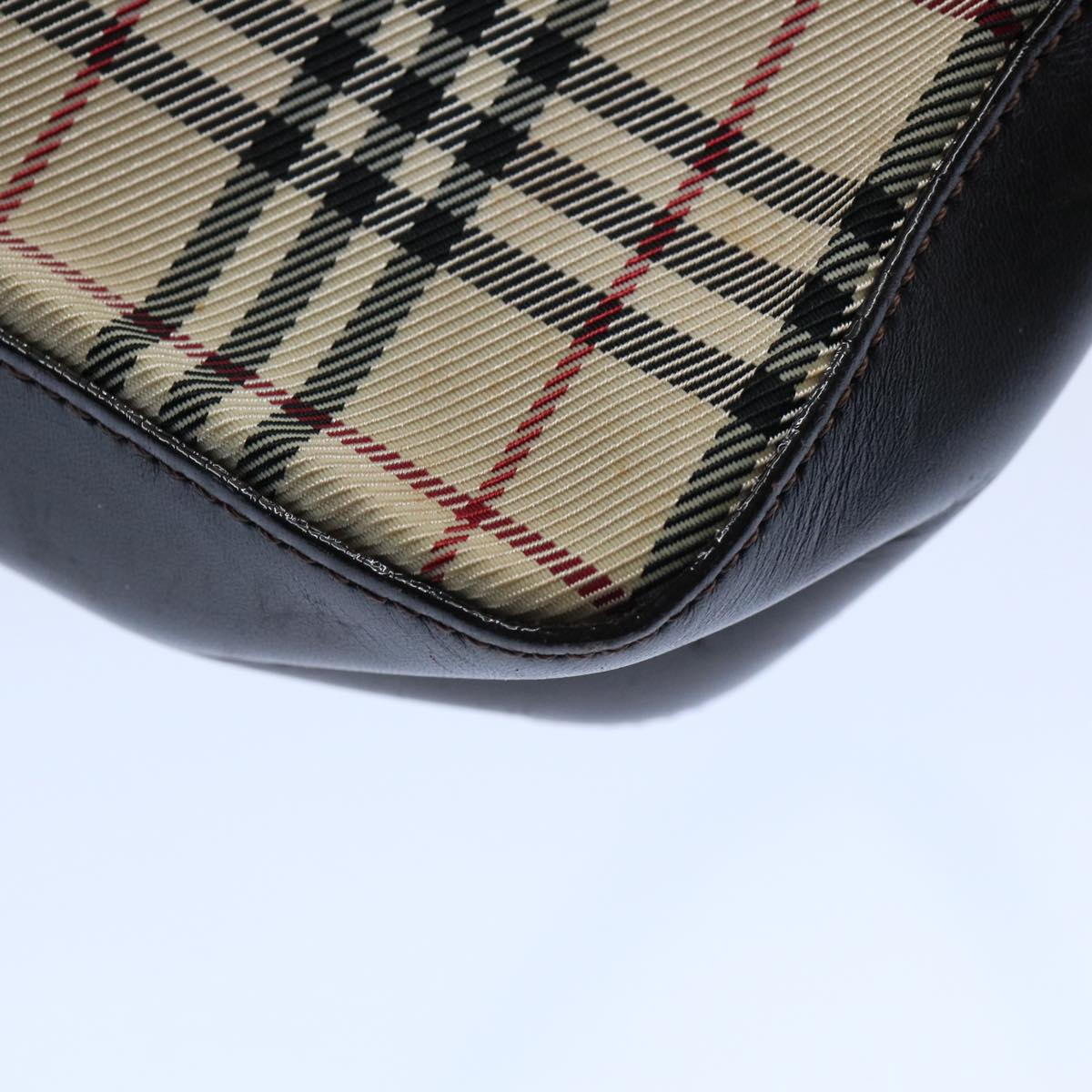 BURBERRY Nova Check Shoulder Bag