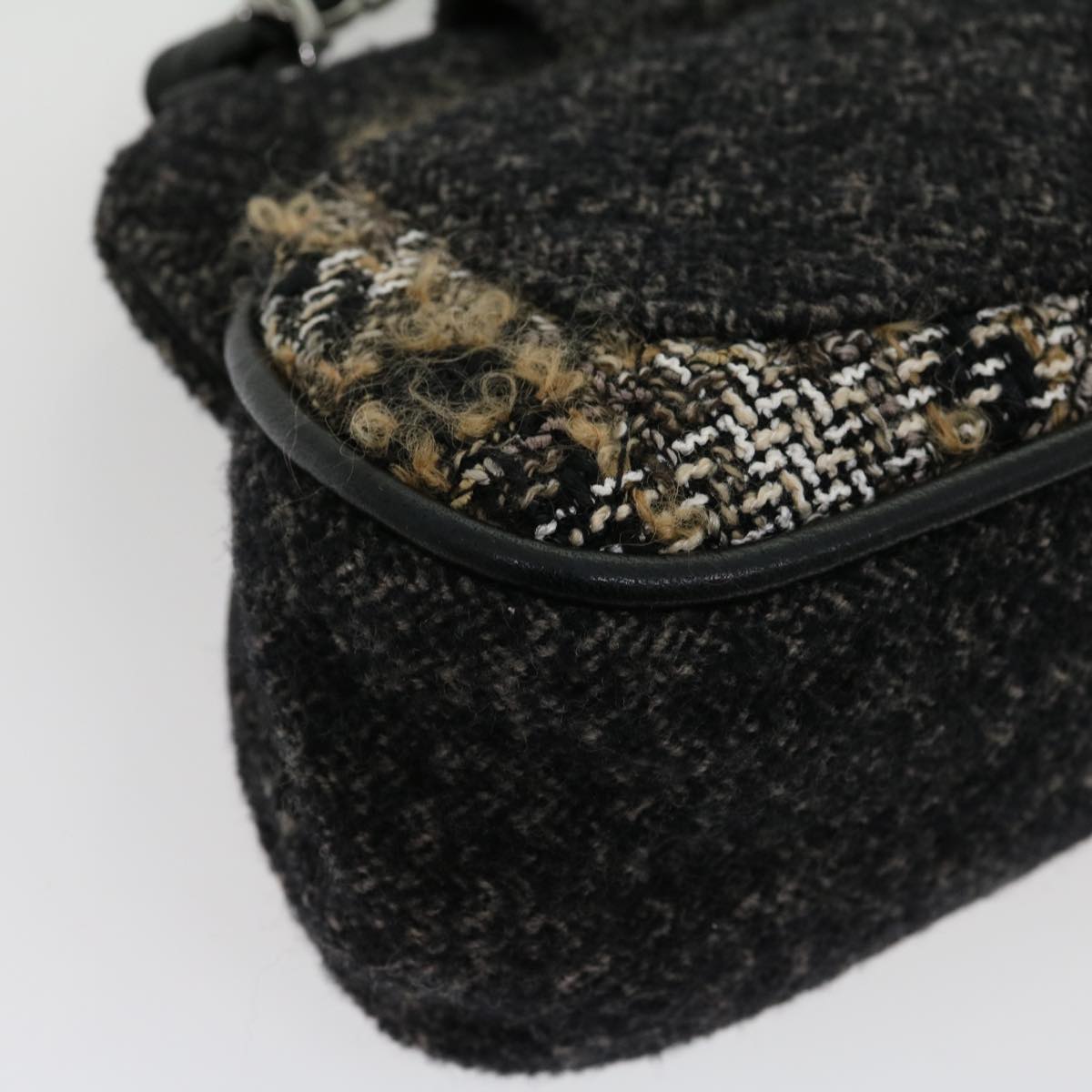 CHANEL Shoulder Bag