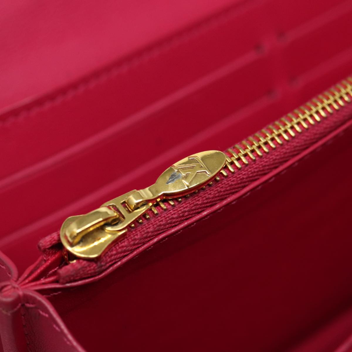LOUIS VUITTON New Wave Wallet