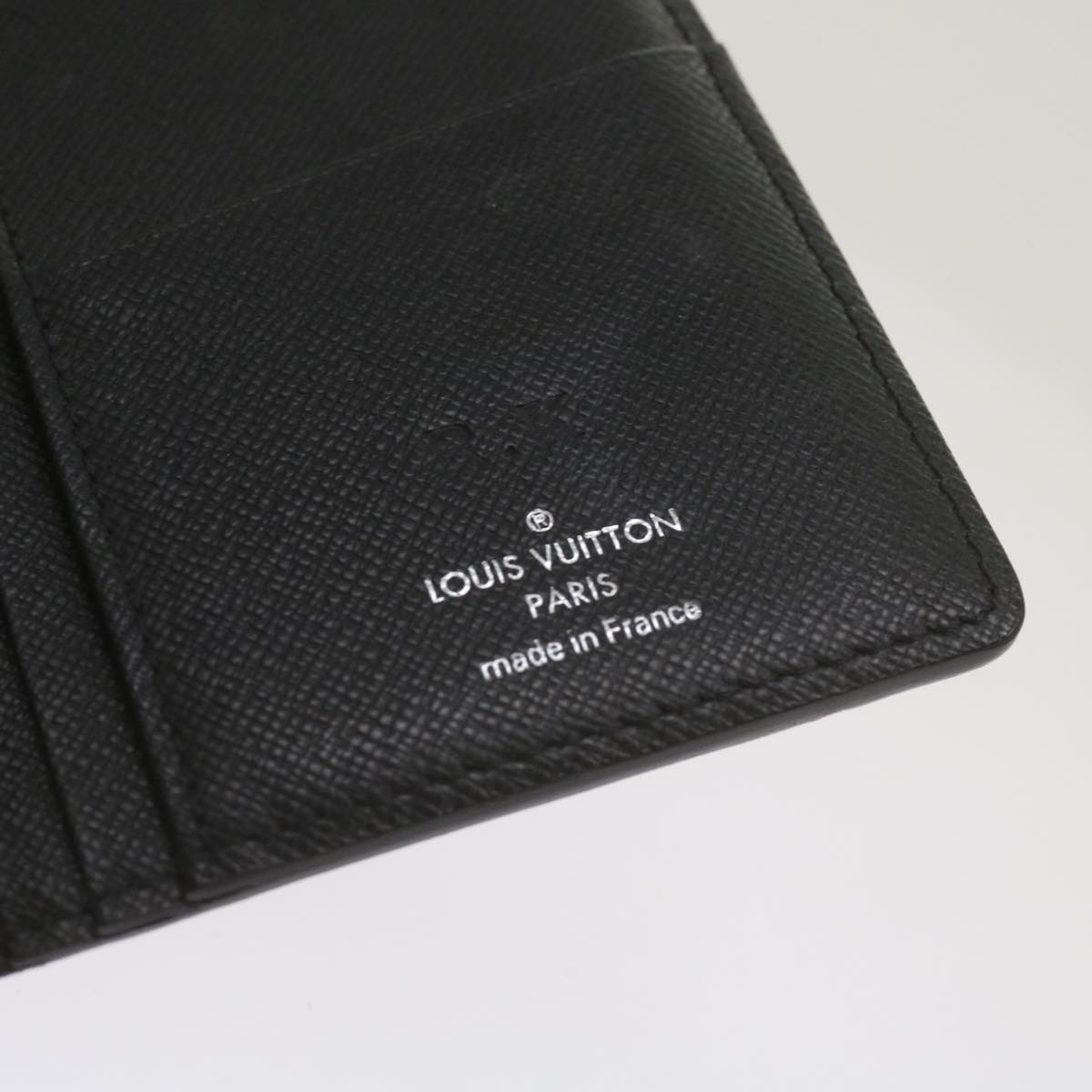 LOUIS VUITTON Portefeuille Brazza Wallet