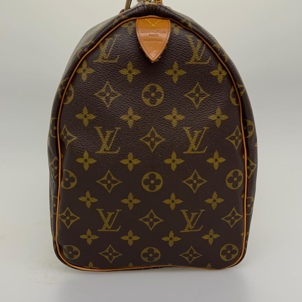 Louis Vuitton Speedy 40 Handbag