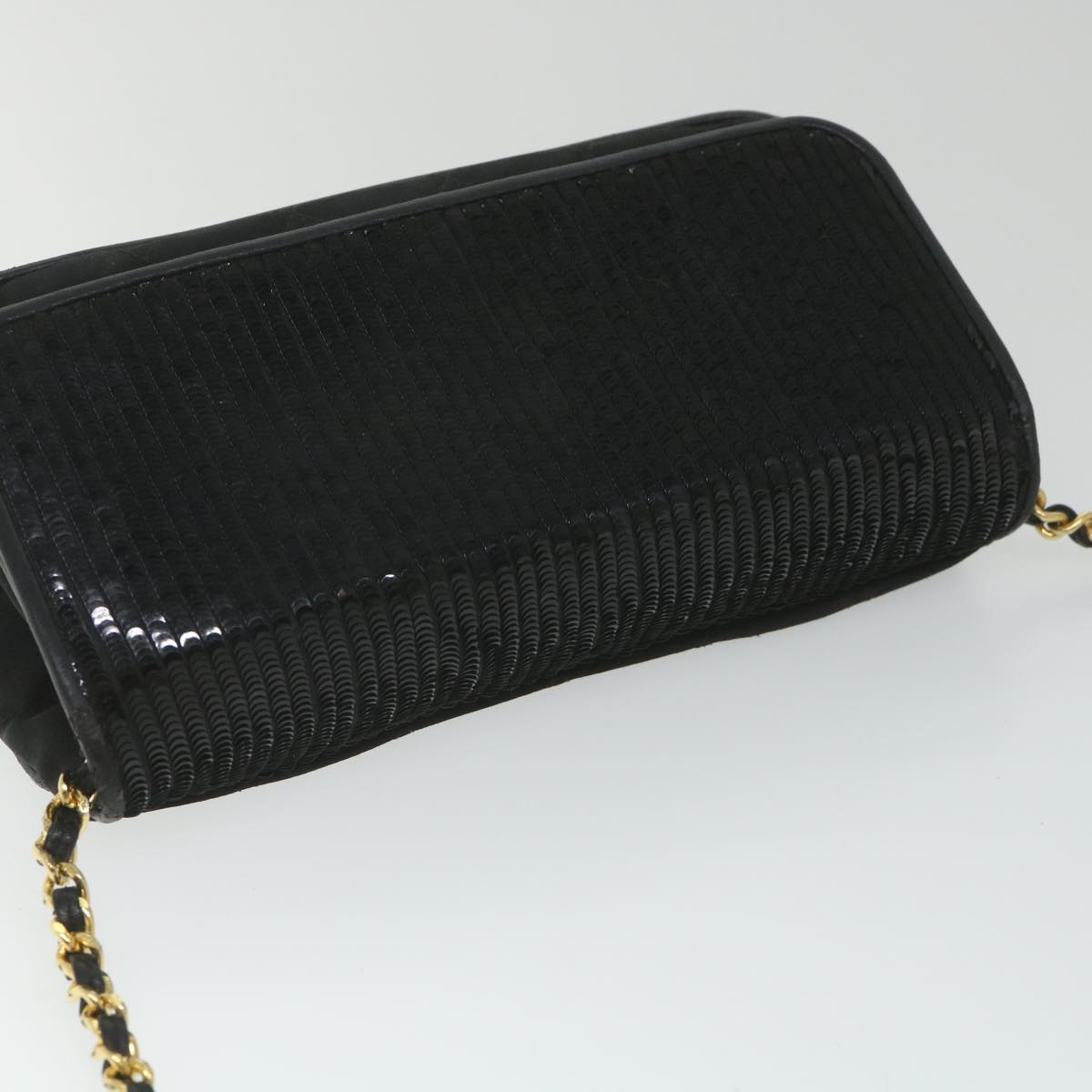 CHANEL Shoulder Bag