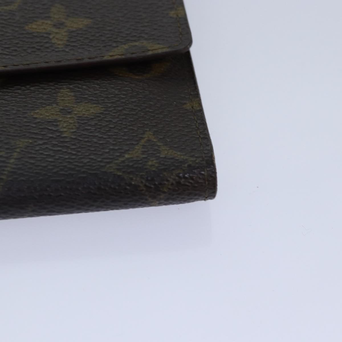 LOUIS VUITTON International Wallet