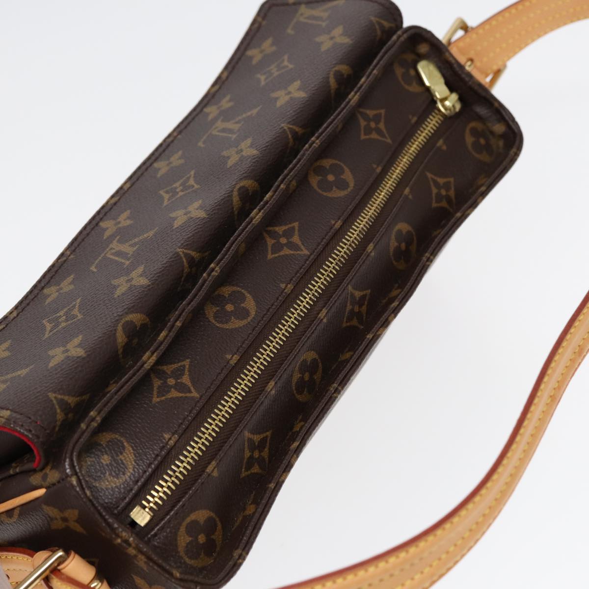 LOUIS VUITTON Viva Cite Shoulder Bag