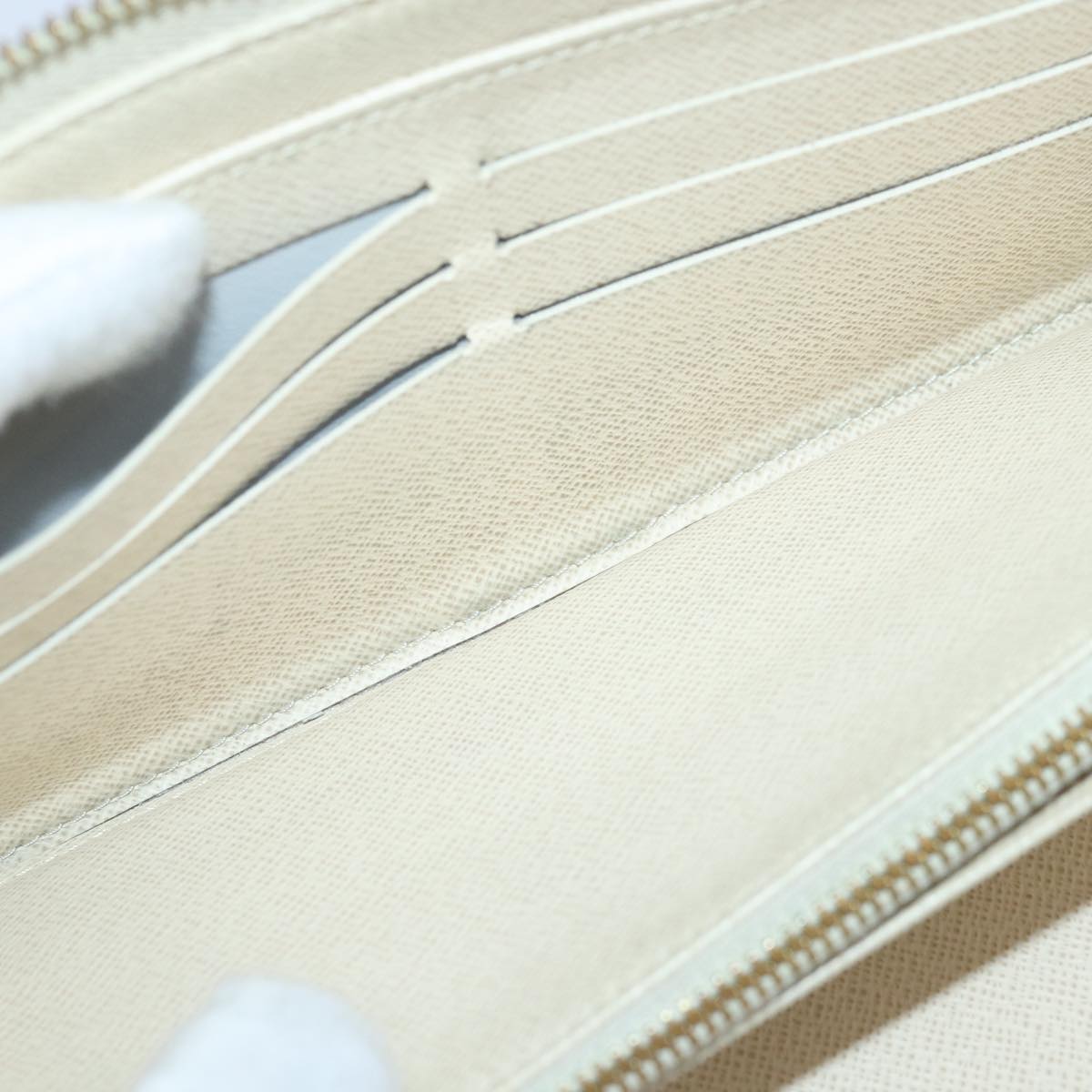 LOUIS VUITTON Portefeuille zippy Wallet