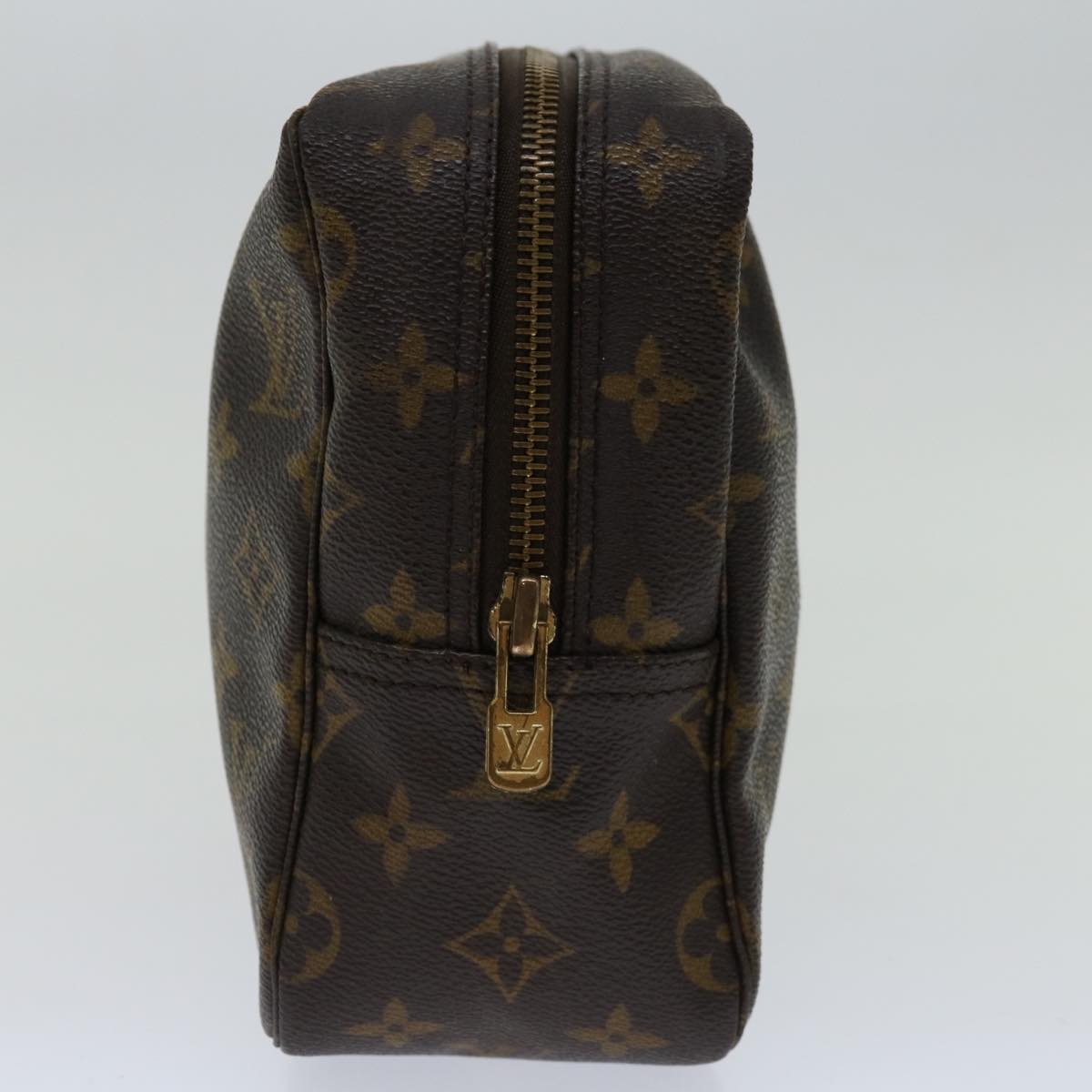 LOUIS VUITTON Trousse Toilette 28 Clutch Bag