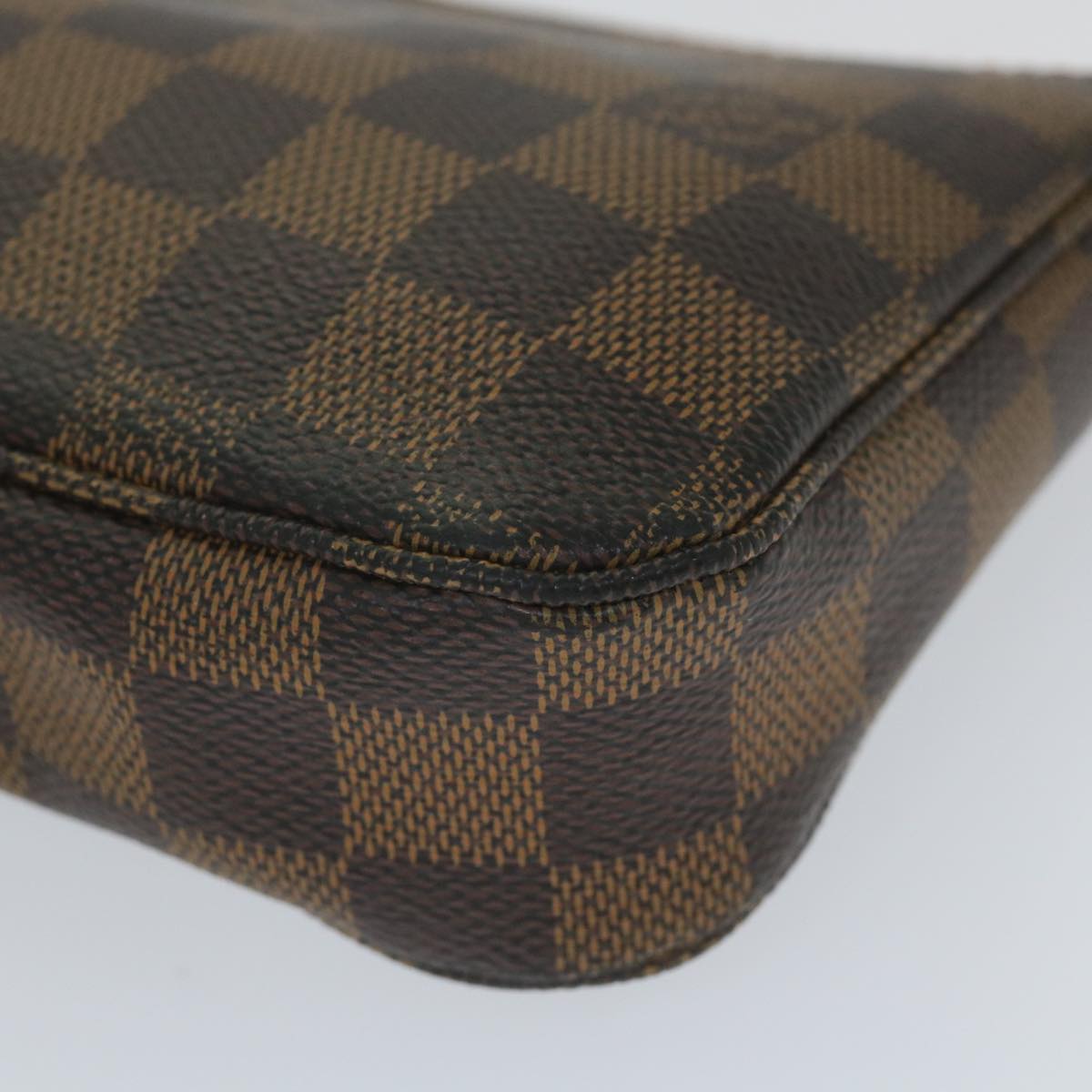 LOUIS VUITTON Pochette Accessoire Clutch Bag