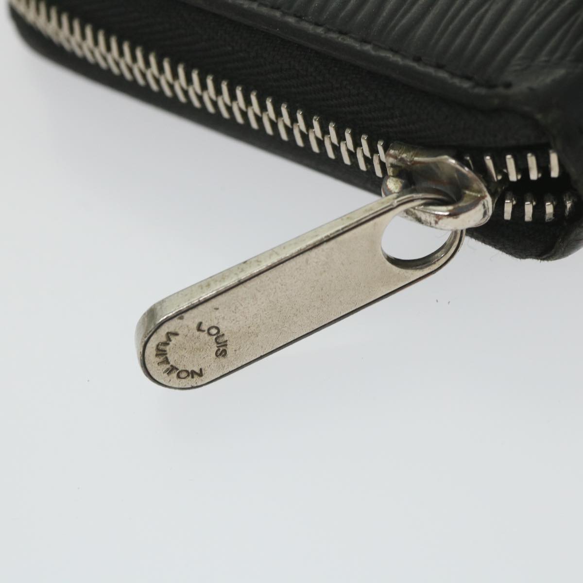 LOUIS VUITTON Portefeuille zippy Wallet