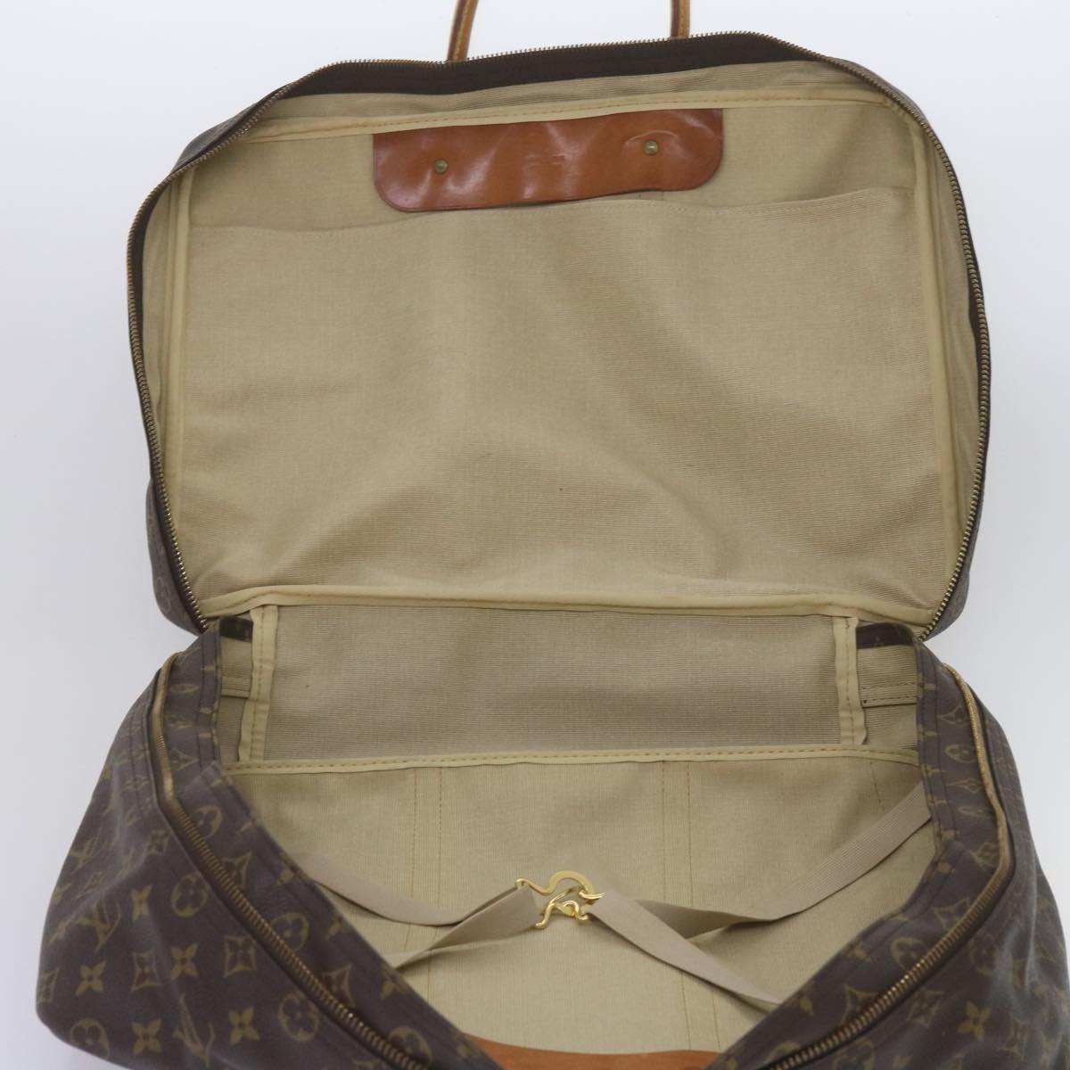LOUIS VUITTON Sirius Travel