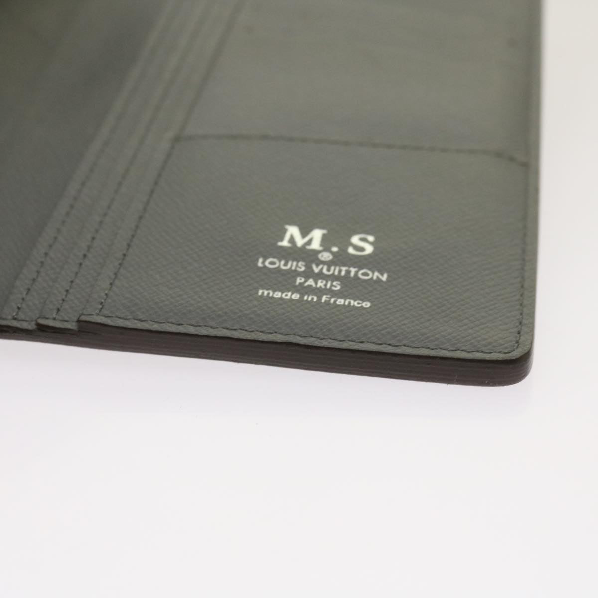 LOUIS VUITTON Portefeuille Brazza Wallet