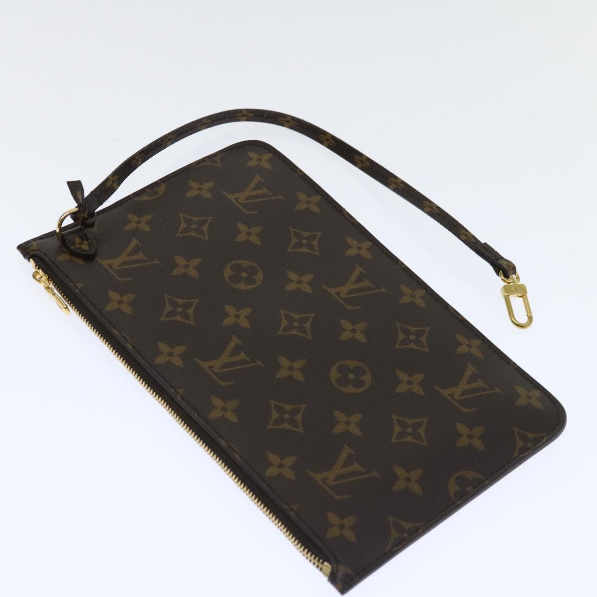 LOUIS VUITTON Neverfull MM Tote