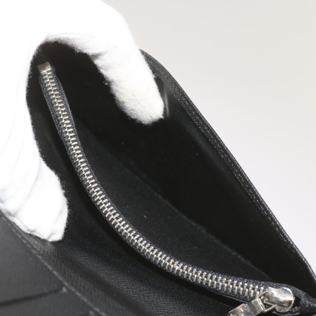 LOUIS VUITTON Portefeuille Brazza Wallet