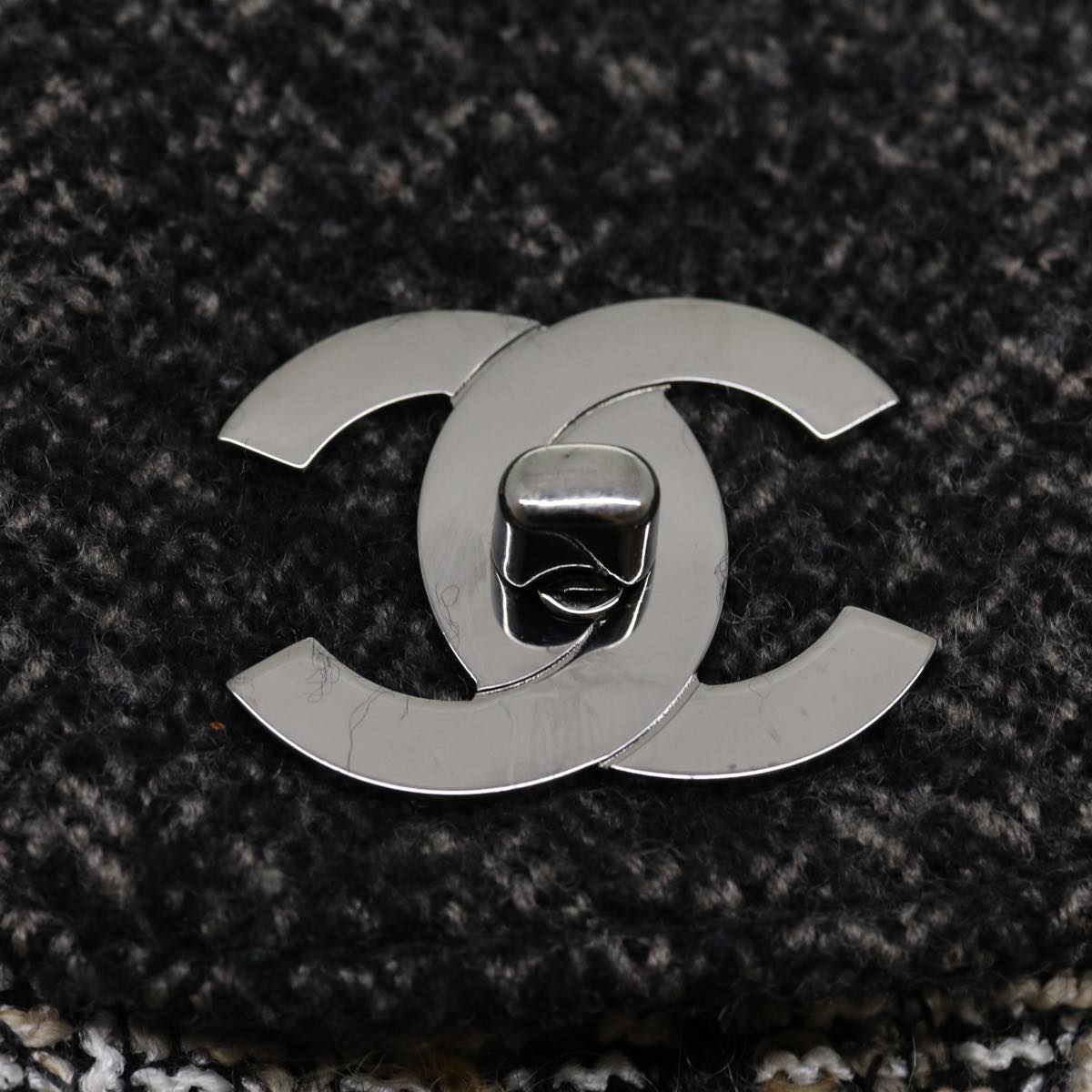 CHANEL Shoulder Bag