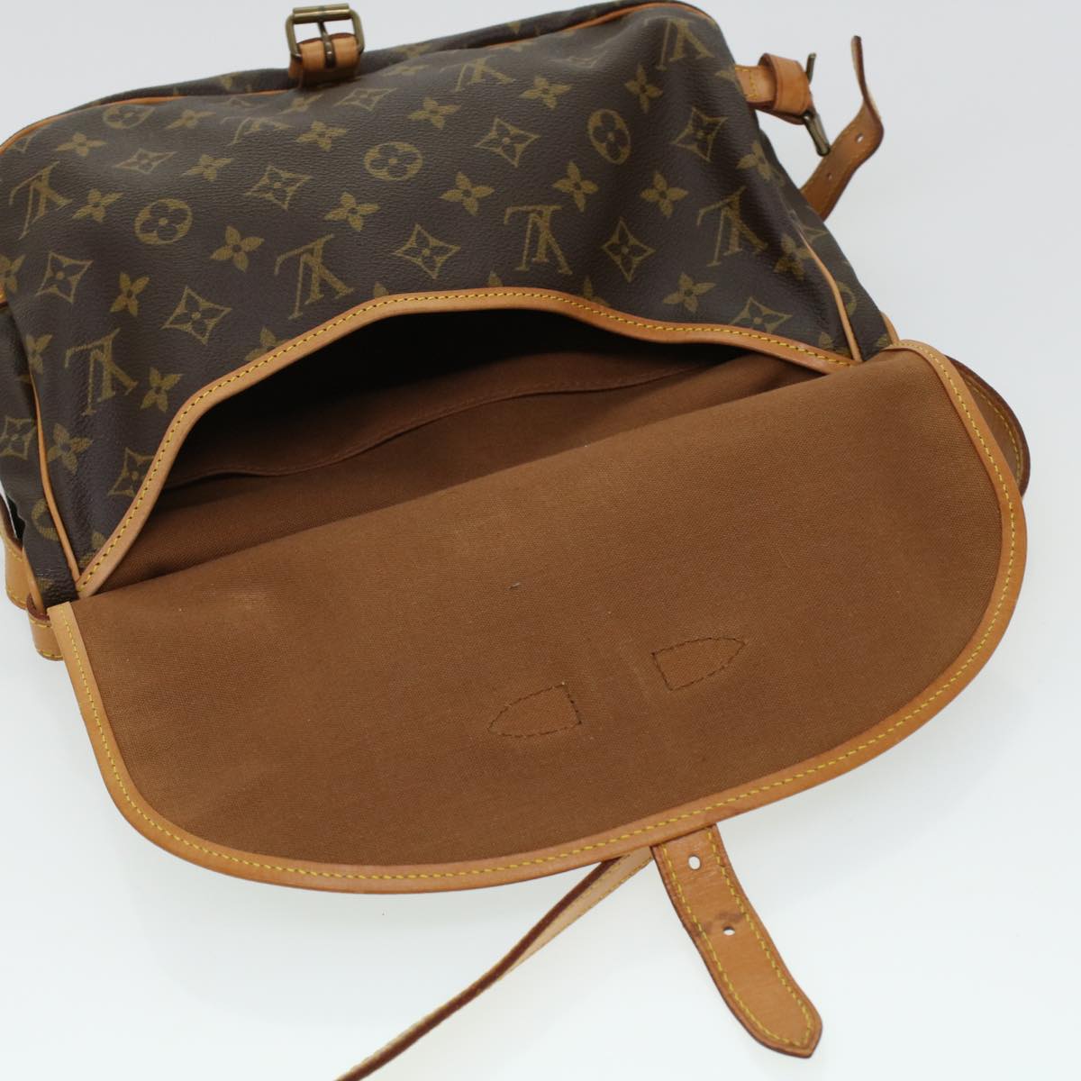 LOUIS VUITTON Saumur Shoulder Bag