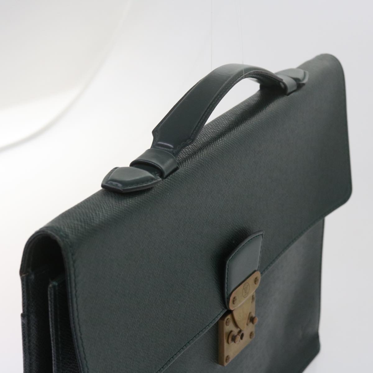 LOUIS VUITTON Robusto Briefcases & Attaches