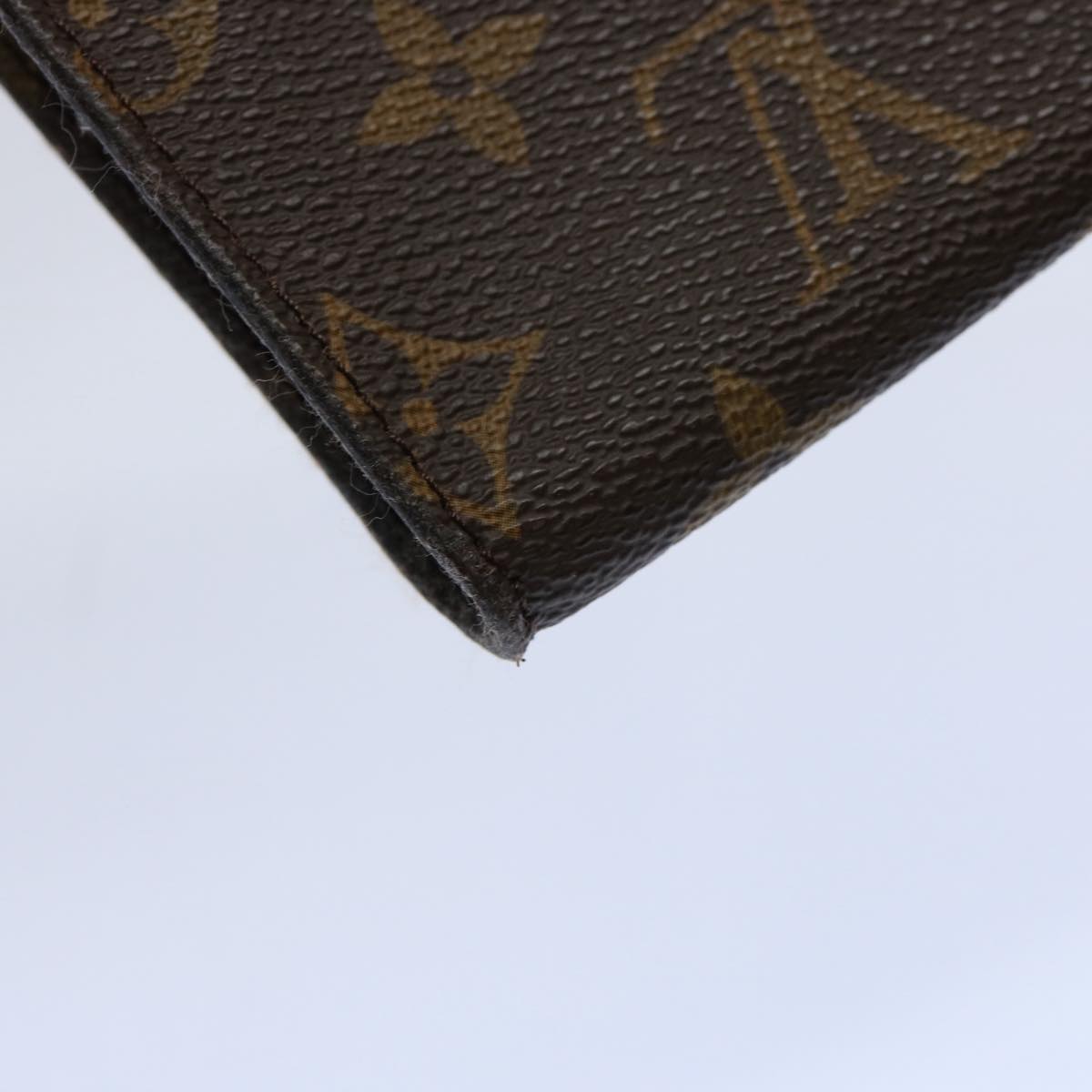 LOUIS VUITTON Poche Toilette 15 Clutch Bag