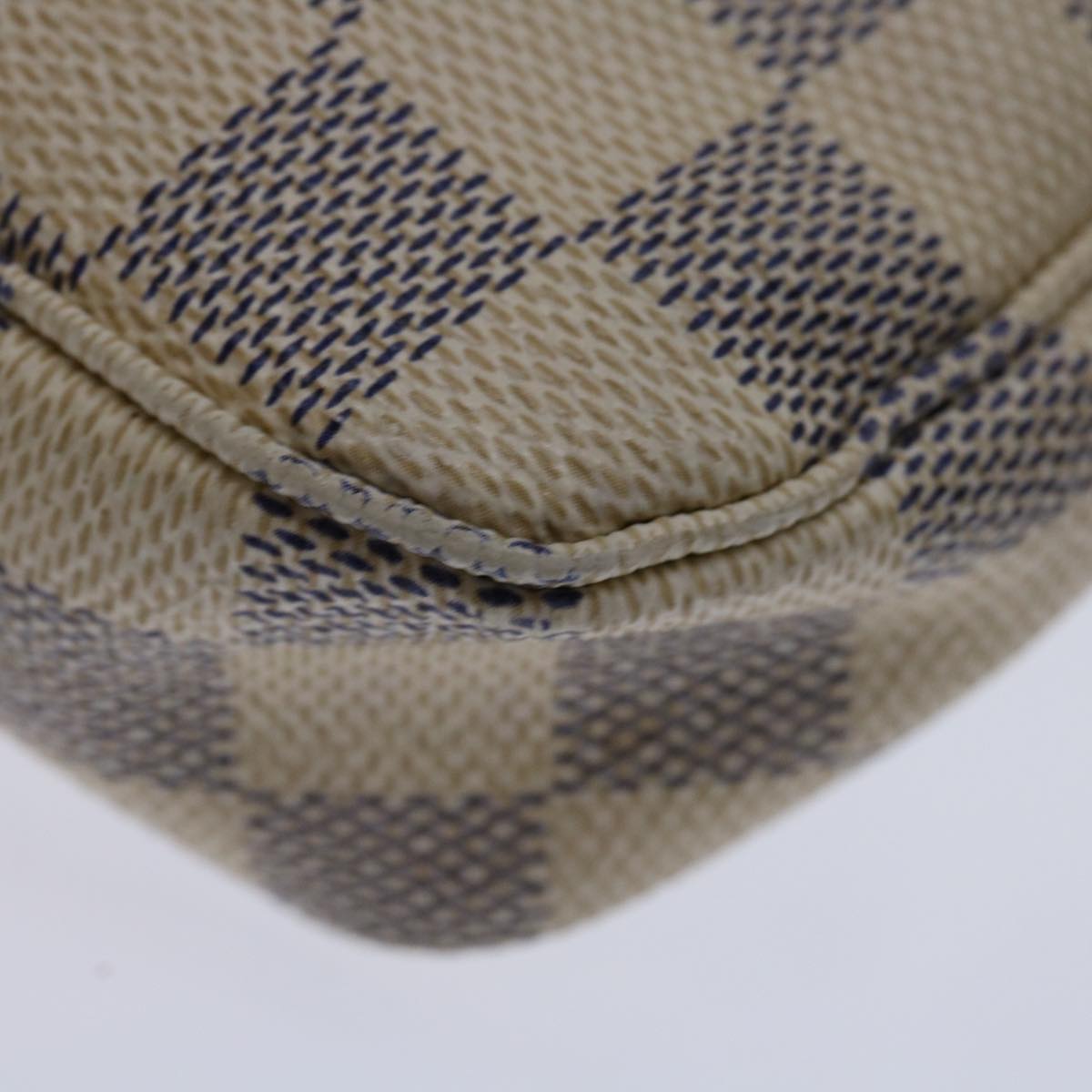 LOUIS VUITTON Pochette Accessoire Clutch Bag