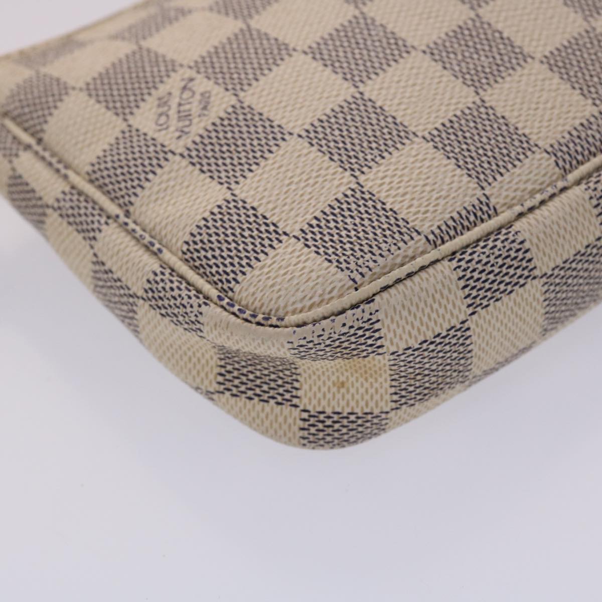 LOUIS VUITTON Pochette accessoires Clutch Bag