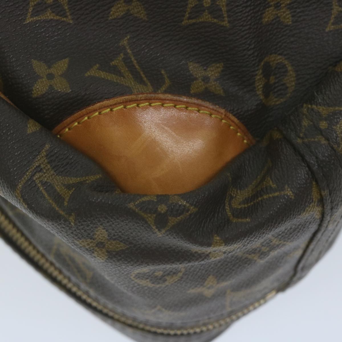 LOUIS VUITTON Sirius Travel