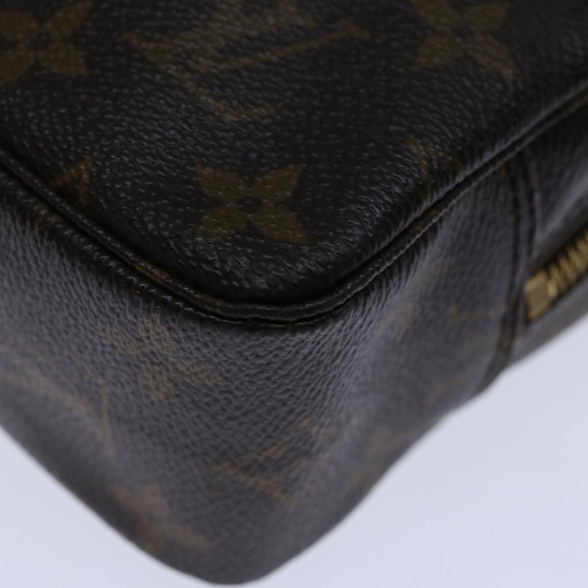 LOUIS VUITTON Trousse de Toilette Clutch Bag