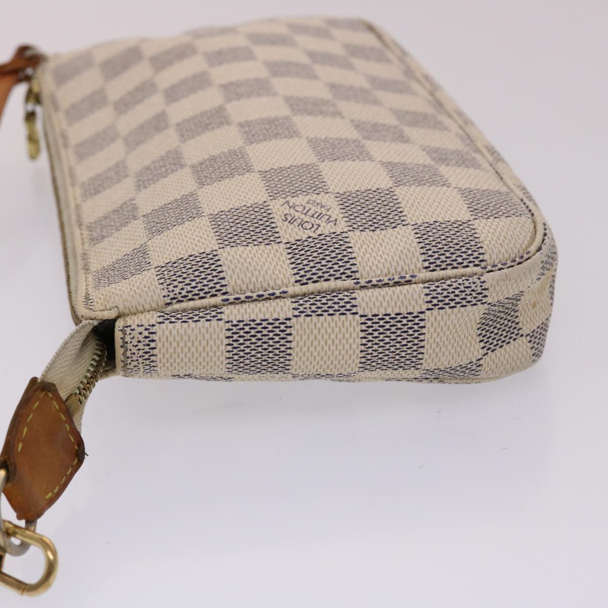 LOUIS VUITTON Pochette accessoires Clutch Bag