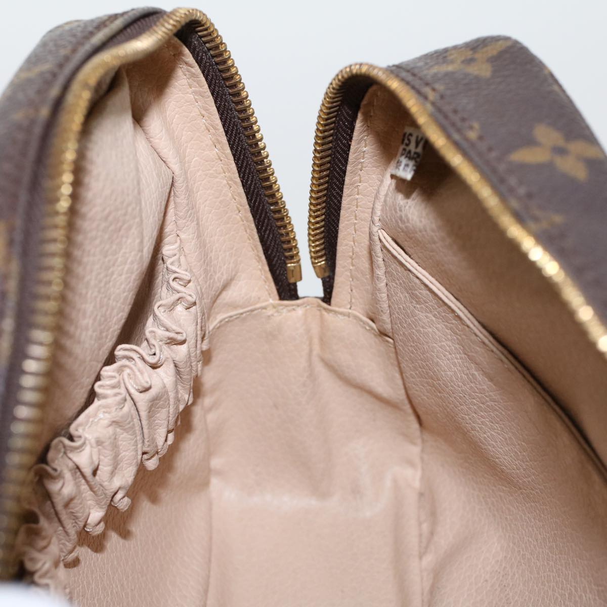 LOUIS VUITTON Truth Toilette 23 Clutch Bag
