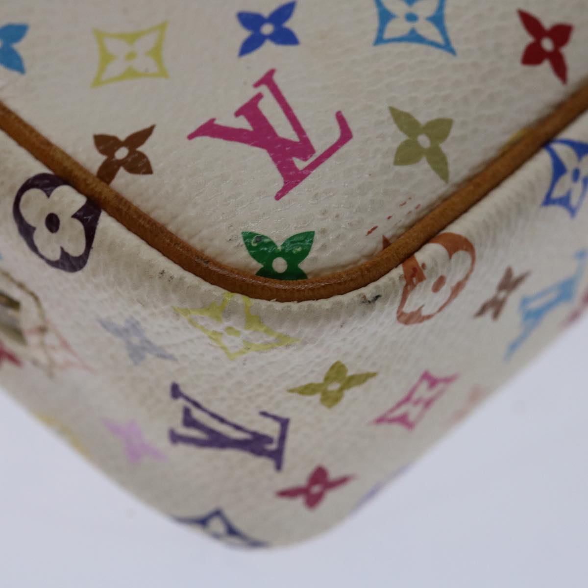 LOUIS VUITTON Wapity Clutch Bag