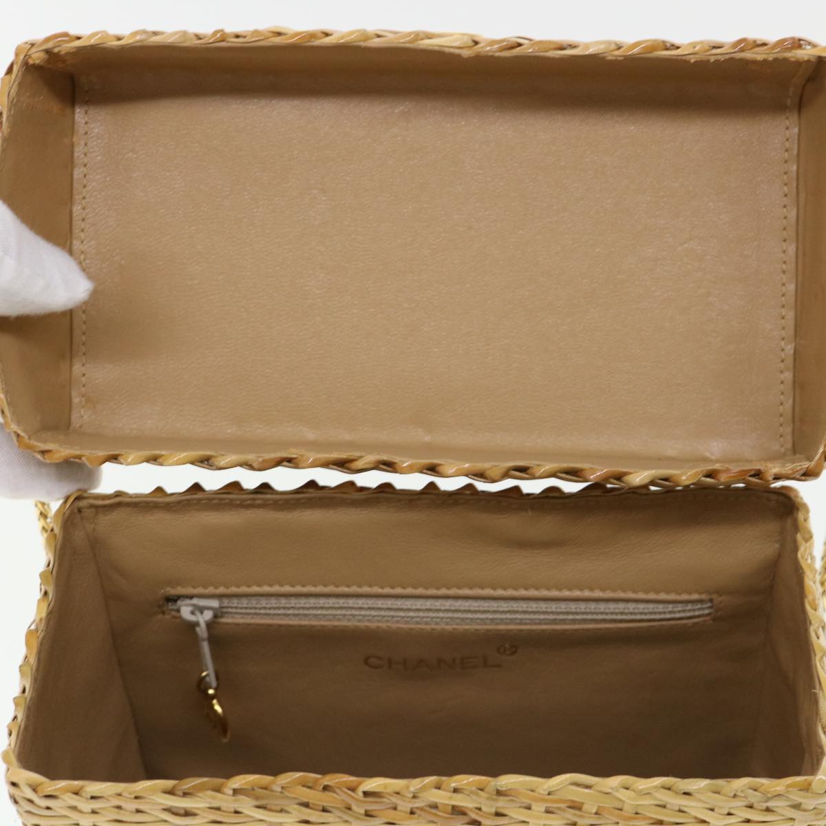 CHANEL  Shoulder Bag