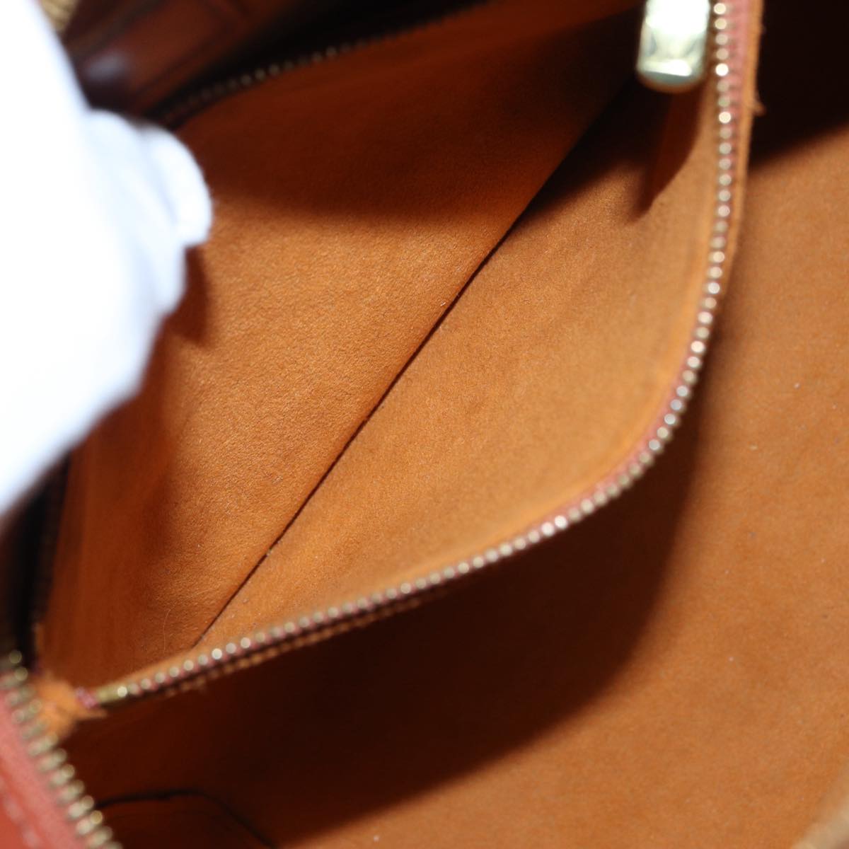 LOUIS VUITTON Pont Neuf Handbag