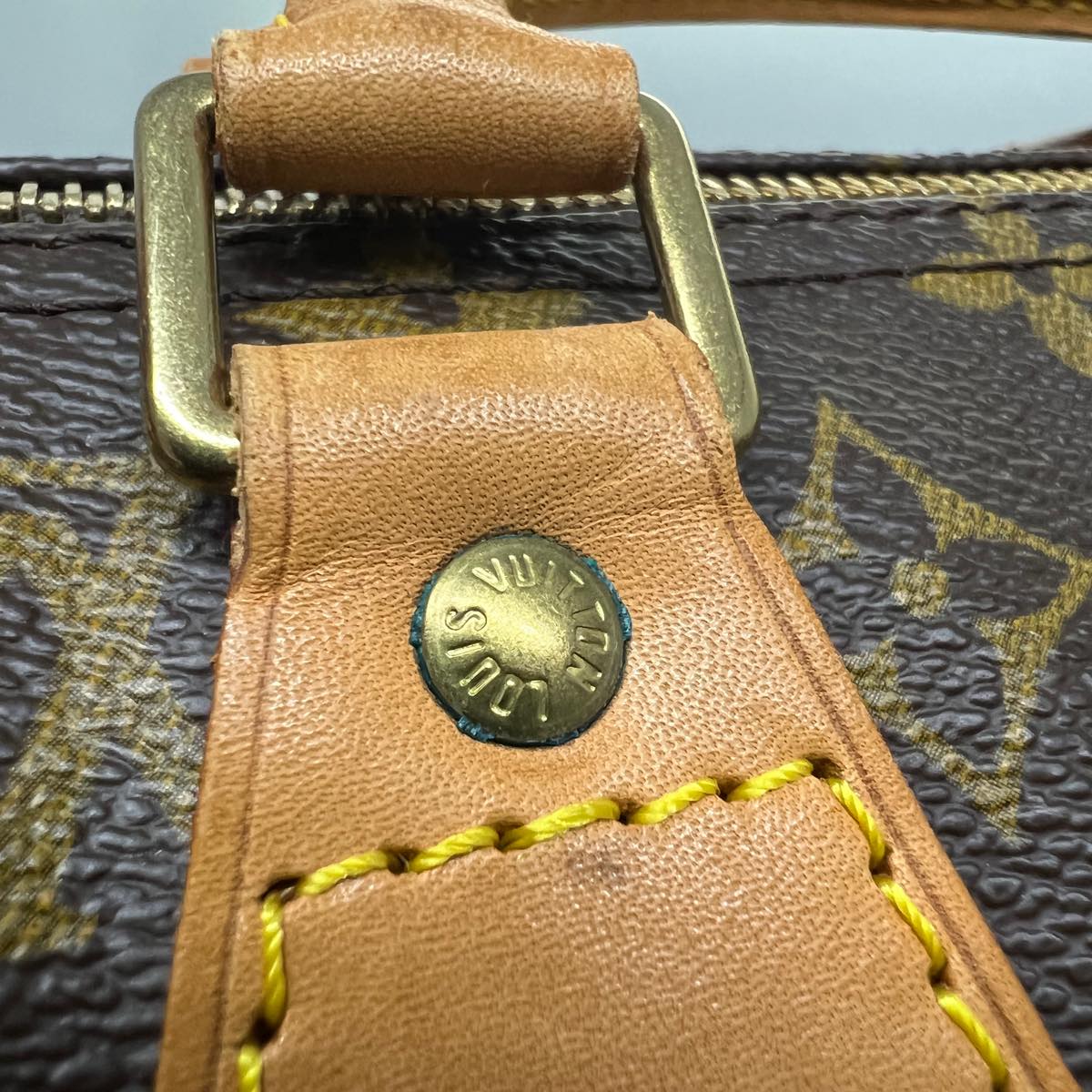 Louis Vuitton Speedy 40 Handbag