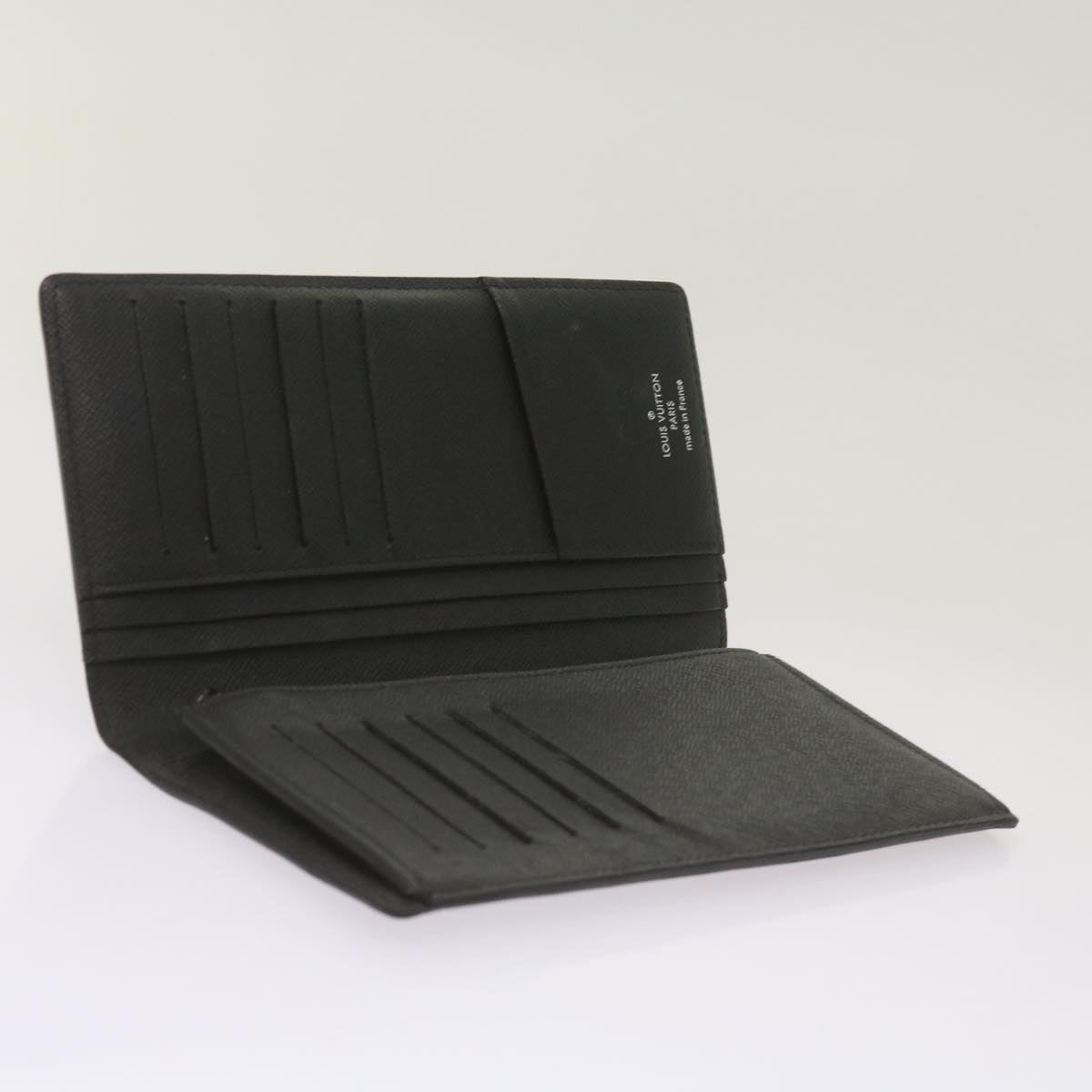 LOUIS VUITTON Portefeuille Brazza Wallet
