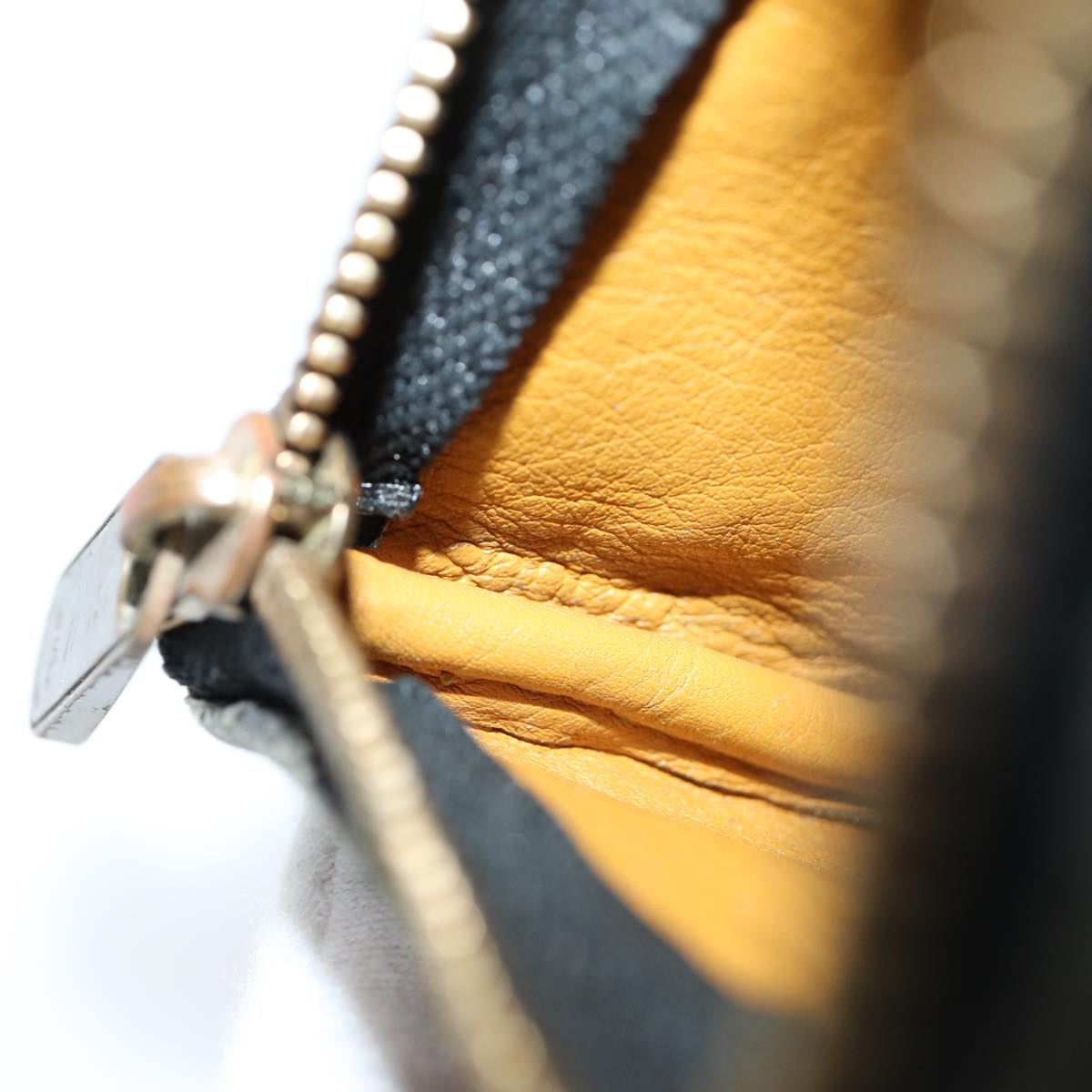 LOUIS VUITTON Pochette Cles Wallet