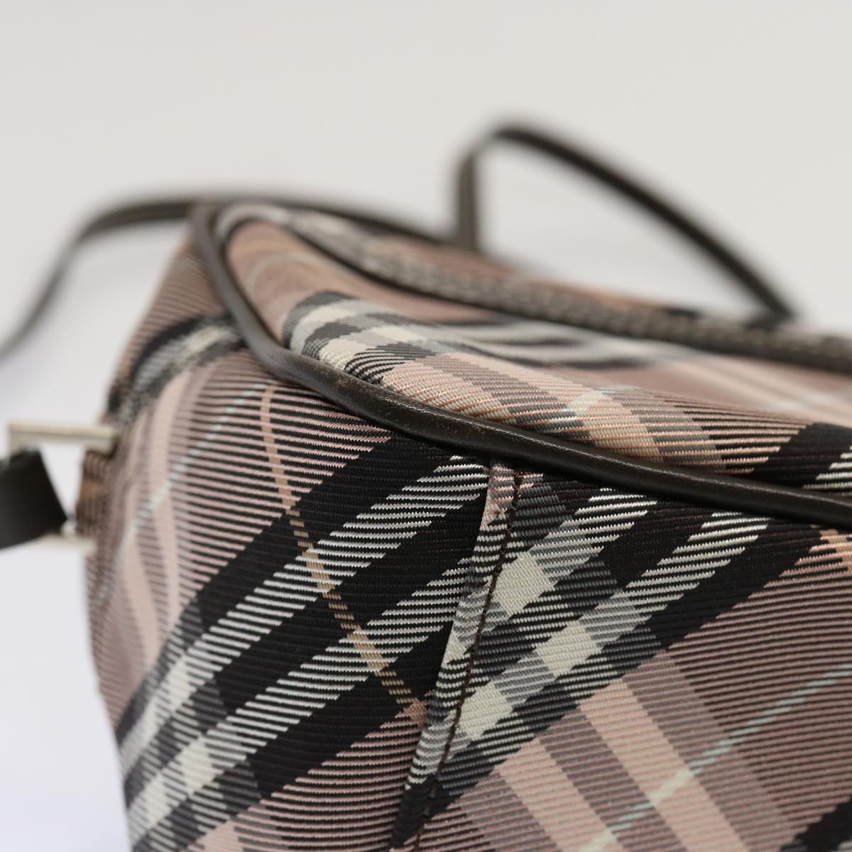 BURBERRY Nova Check Shoulder Bag