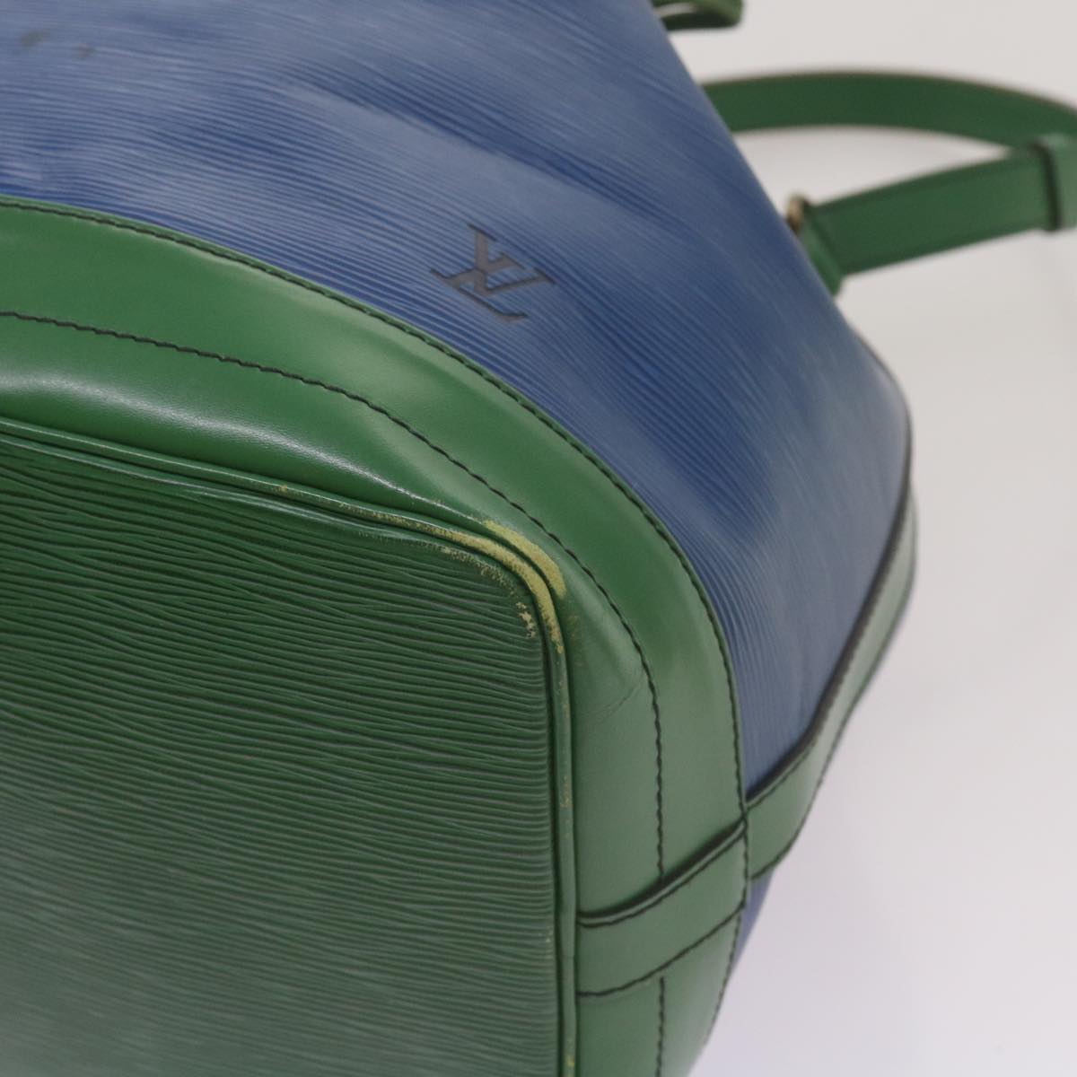 LOUIS VUITTON Noe Shoulder Bag